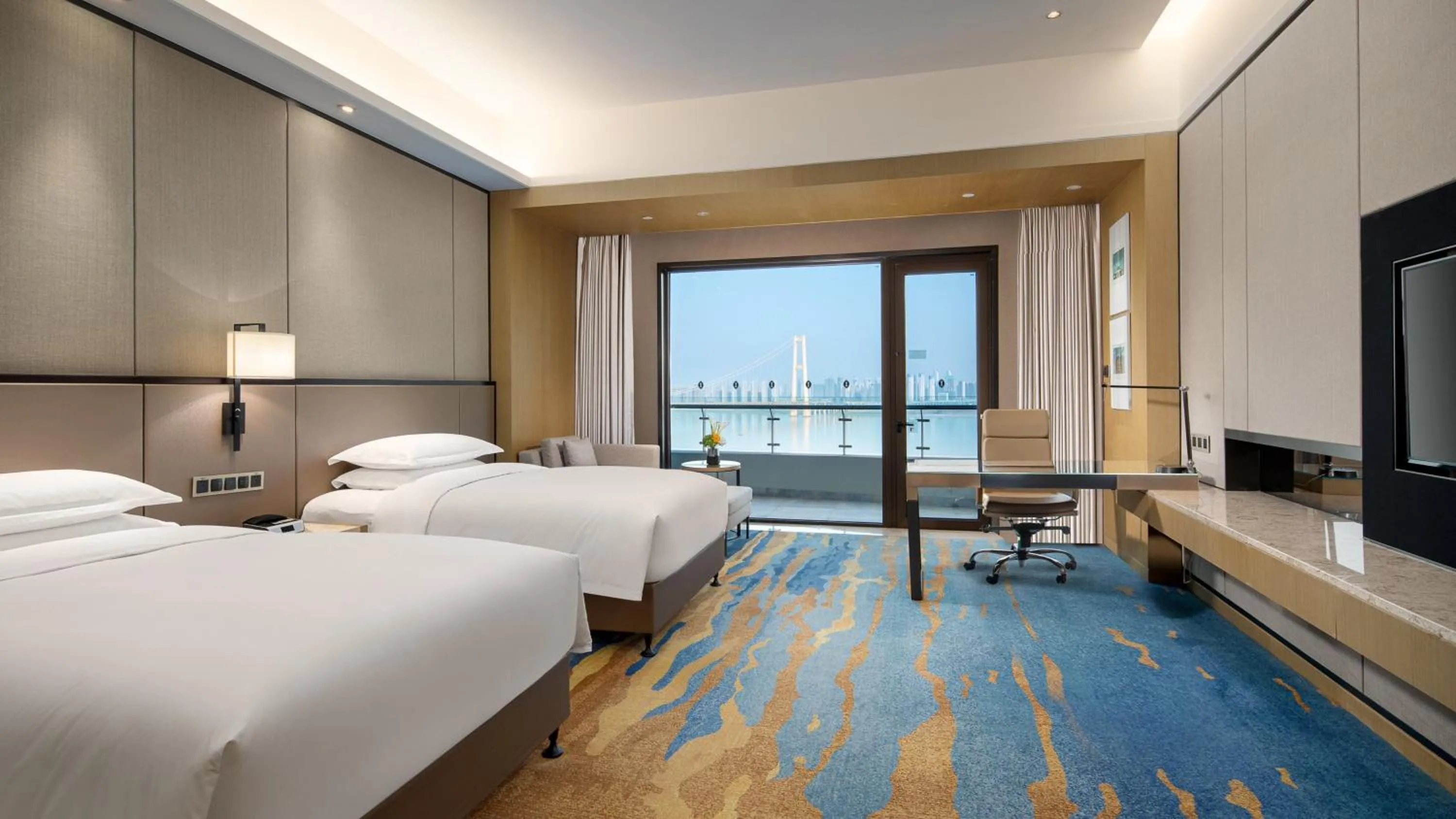 Twin Classic River View in InterContinental Wuhan by IHG - Yangtze River View