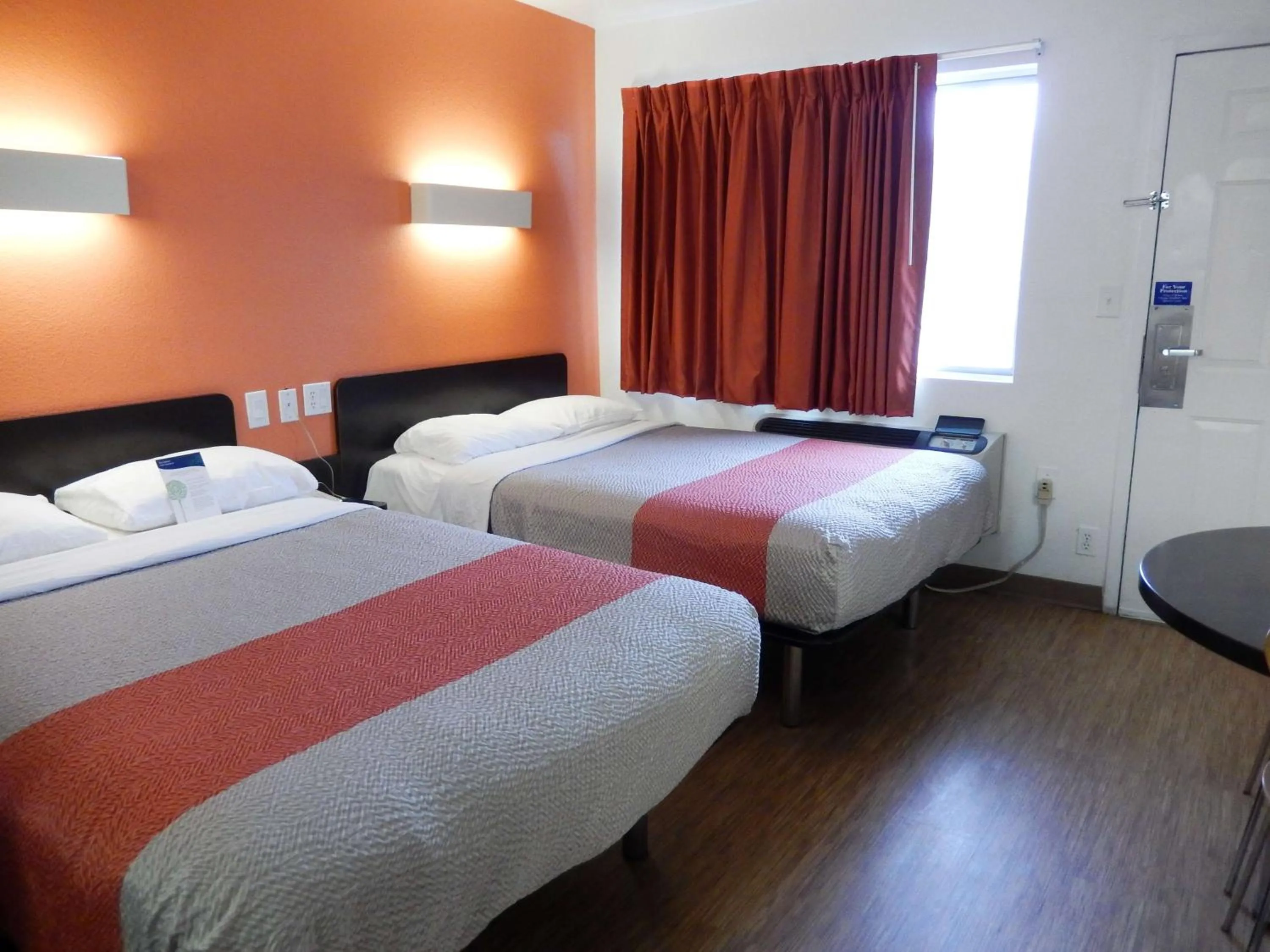 Deluxe Quadruple Room - Smoking in Motel 6-Clute, TX