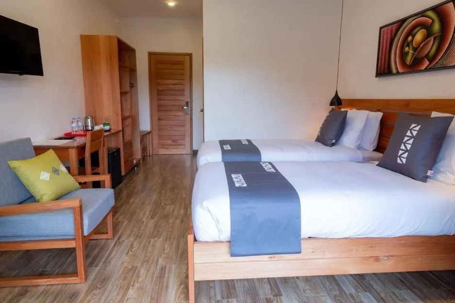 Deluxe Double Room with Two Double Beds in Hotel Chez Lando