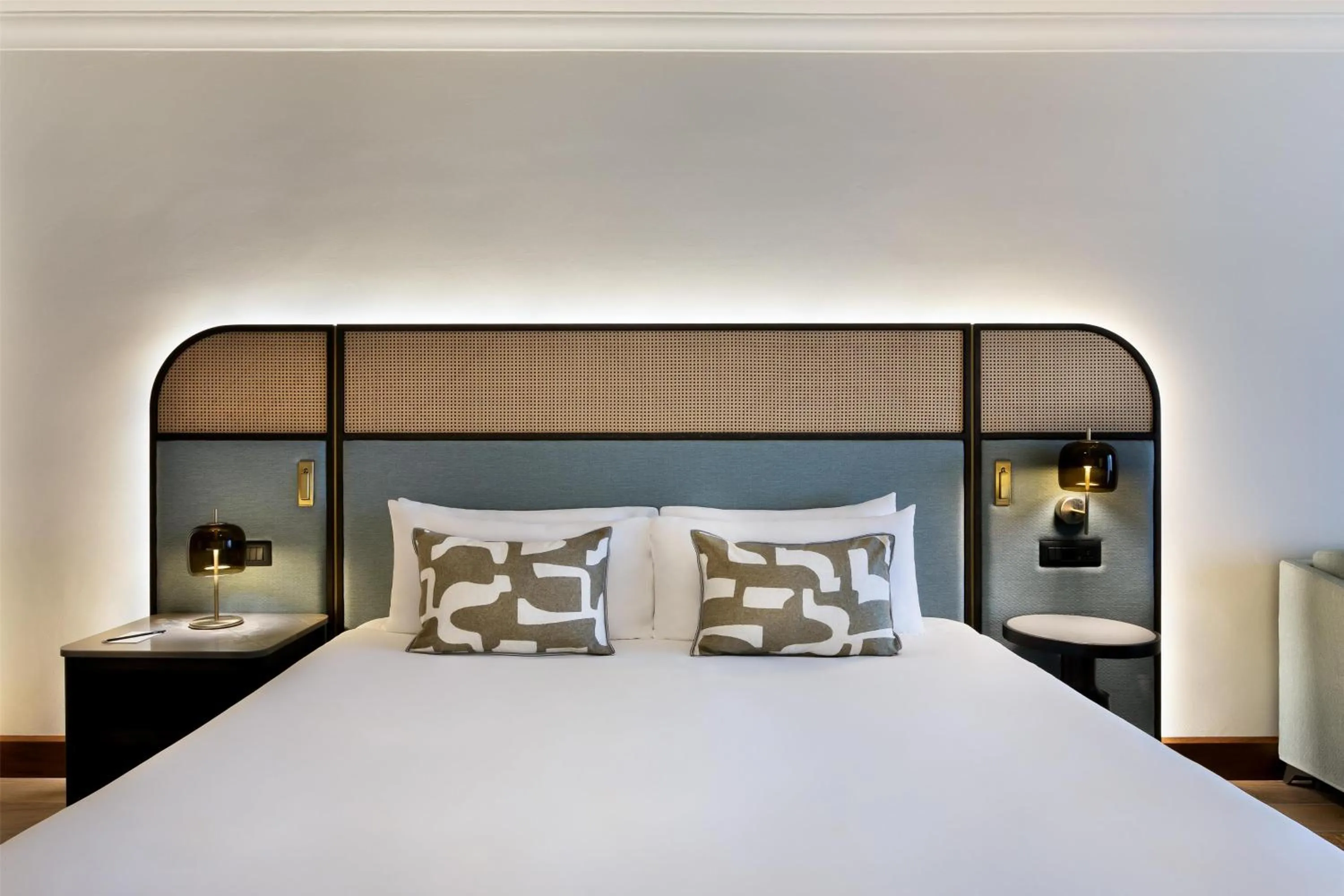 Grand Deluxe Pool View Room in Kempinski Hotel San Lawrenz