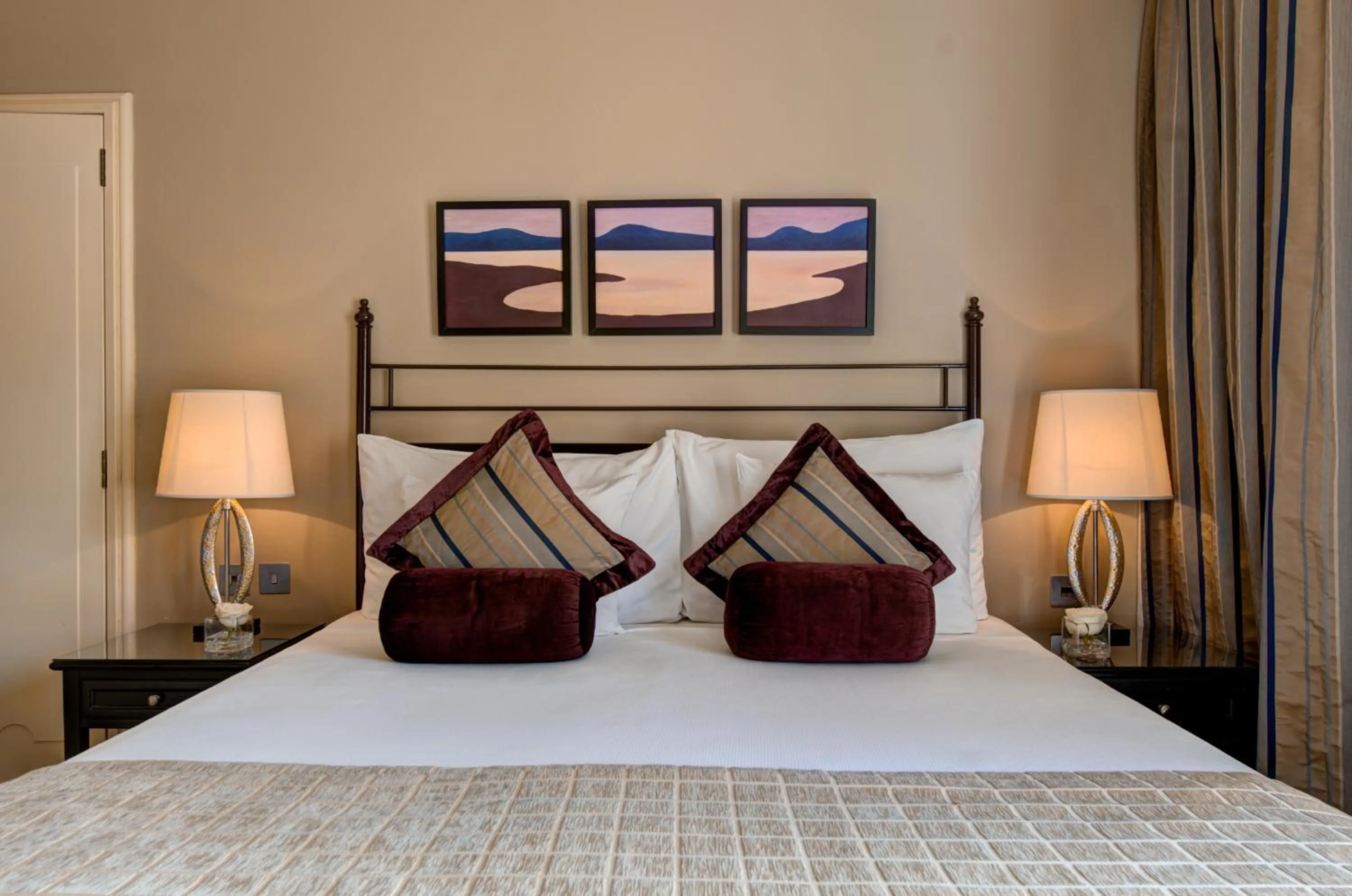 Executive Queen Sea View Room - single occupancy in Corinthia St George's Bay