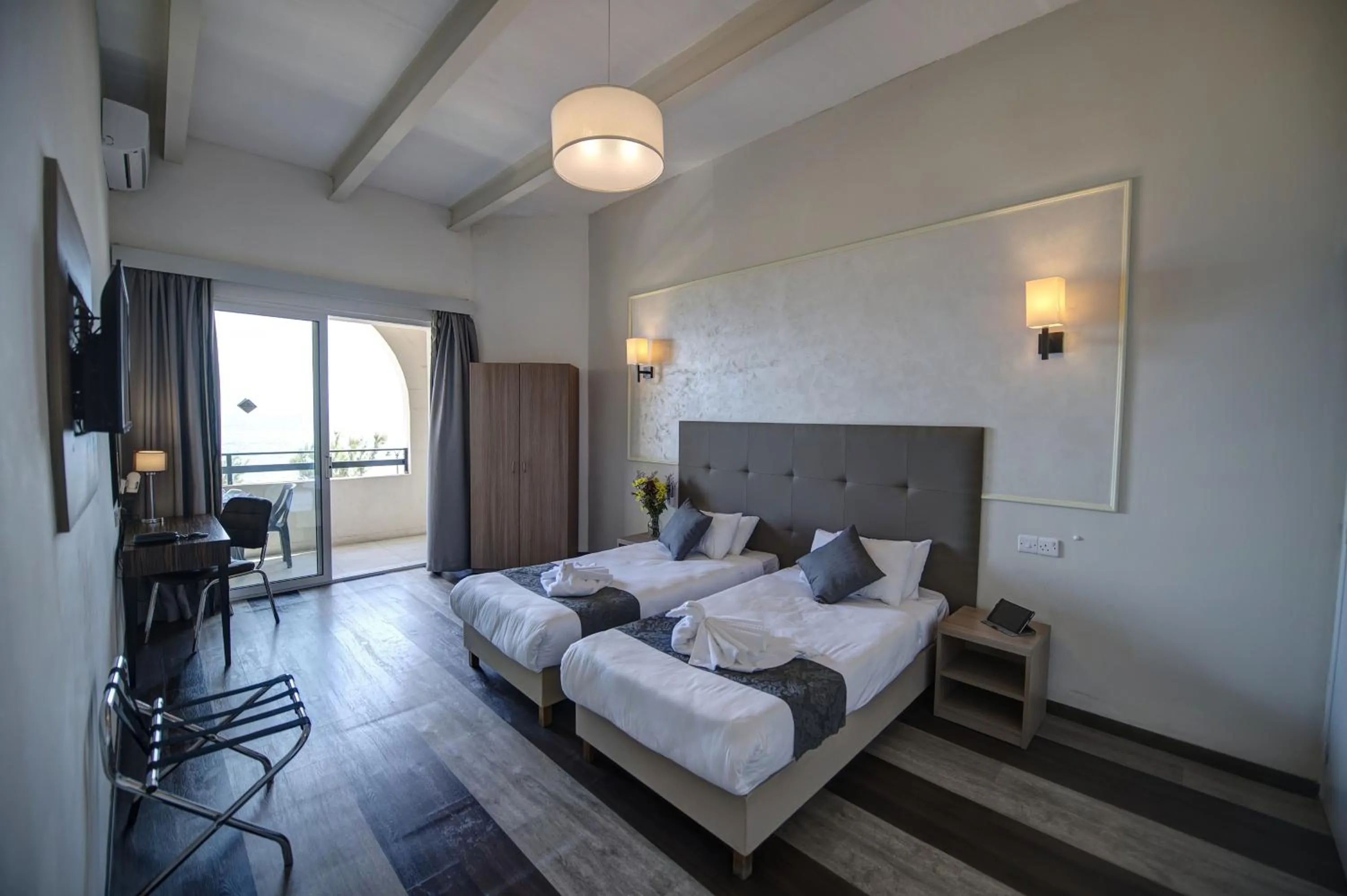 Double or Twin Room with Sea View in Europa Hotel