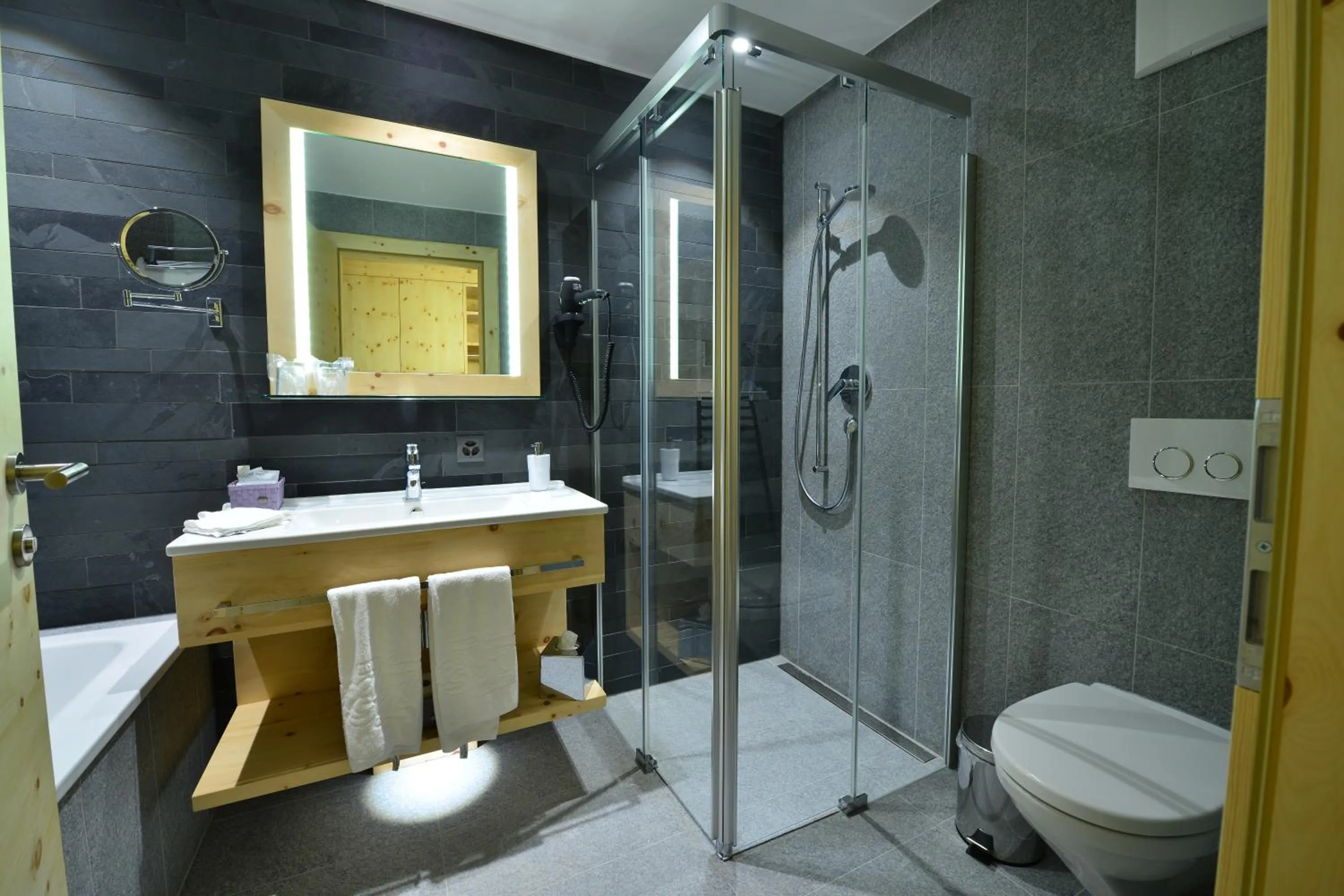 Deluxe Double Room - Ground Floor in Alpenhotel Fleurs de Zermatt