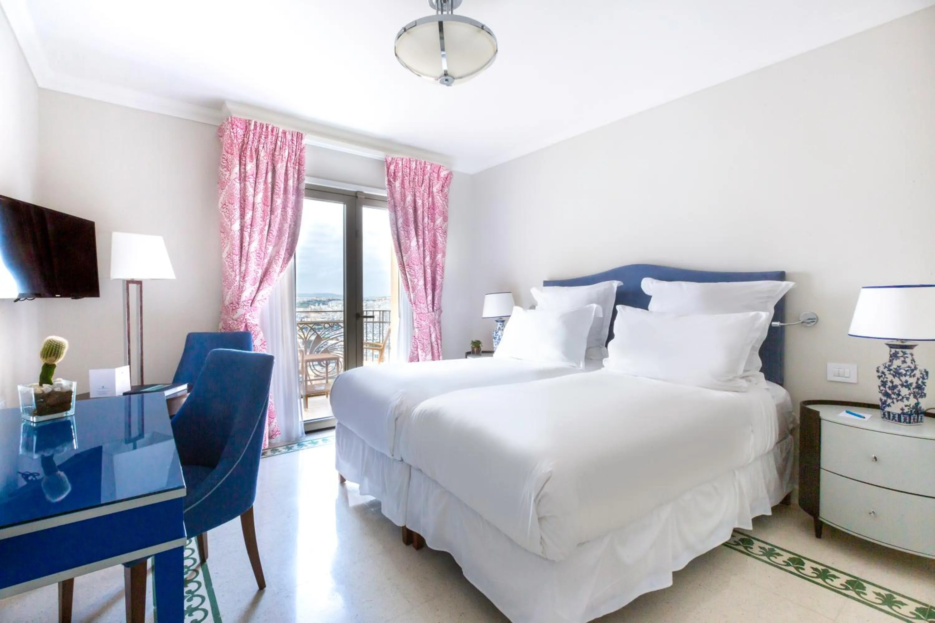 Executive Twin Room in The Phoenicia Malta - The Leading Hotels of the World