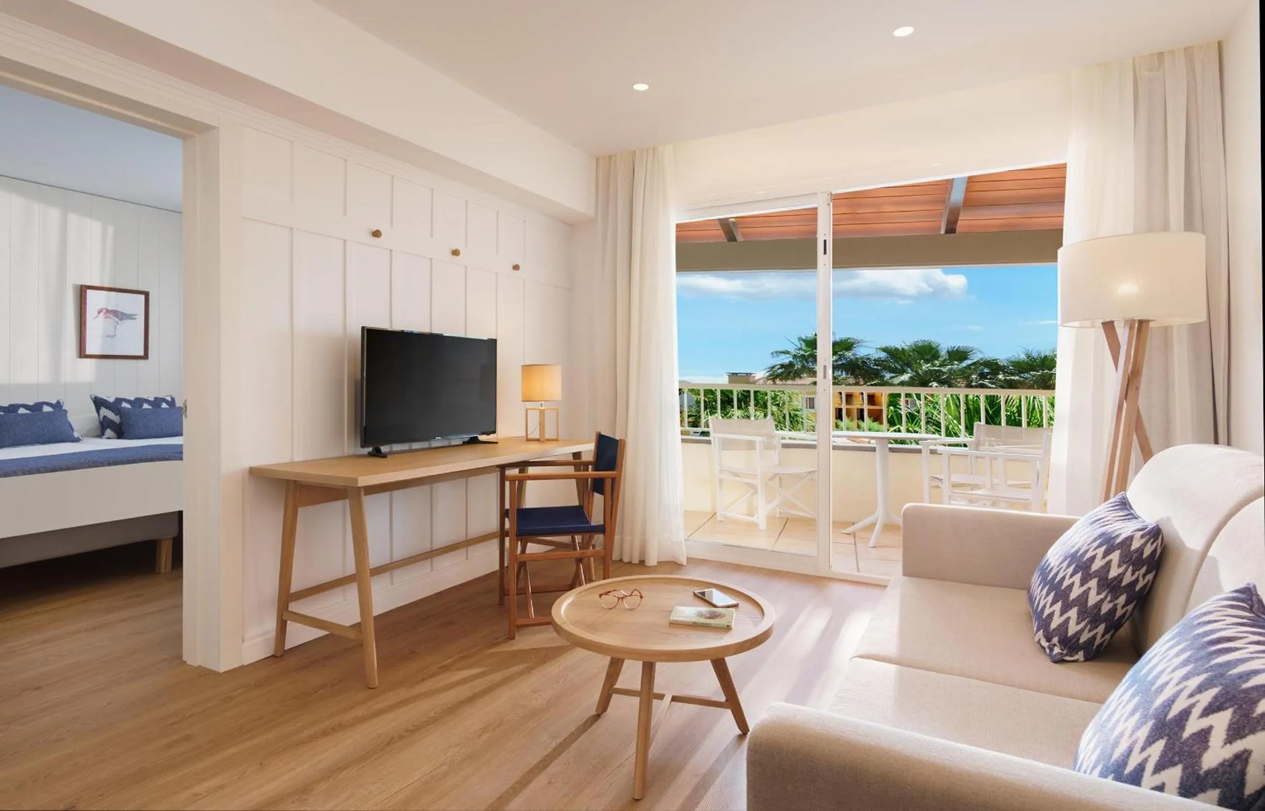 Suite (1 Adult + 3 Children) in Club del Sol Aparthotel