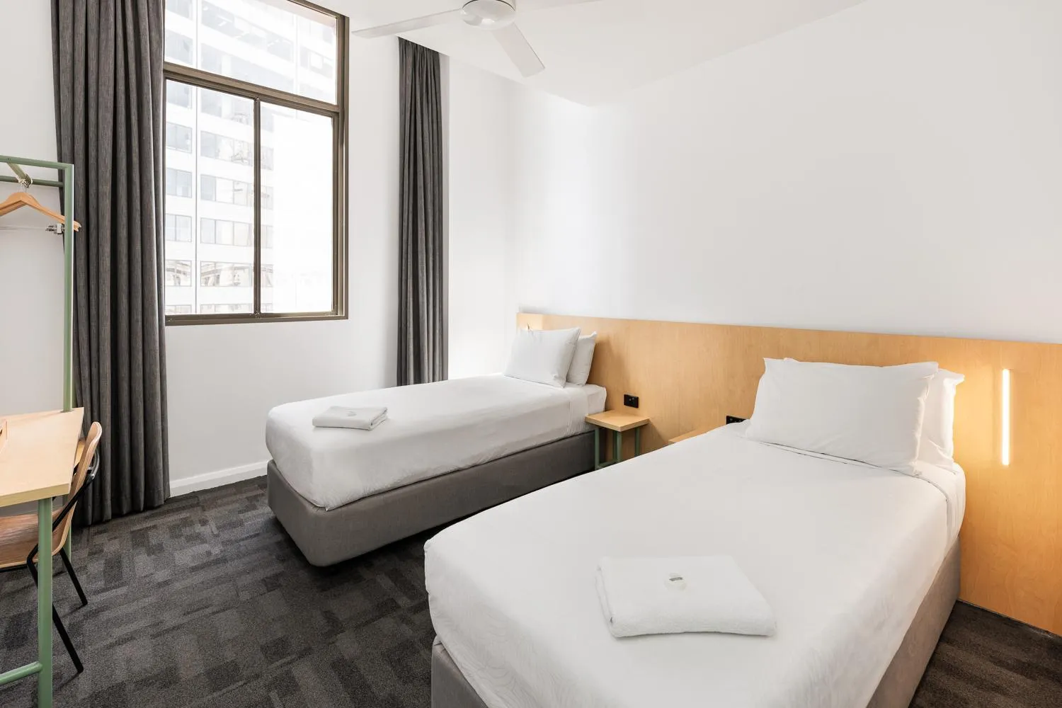  Twin Room with Ensuite in YHA Sydney Central