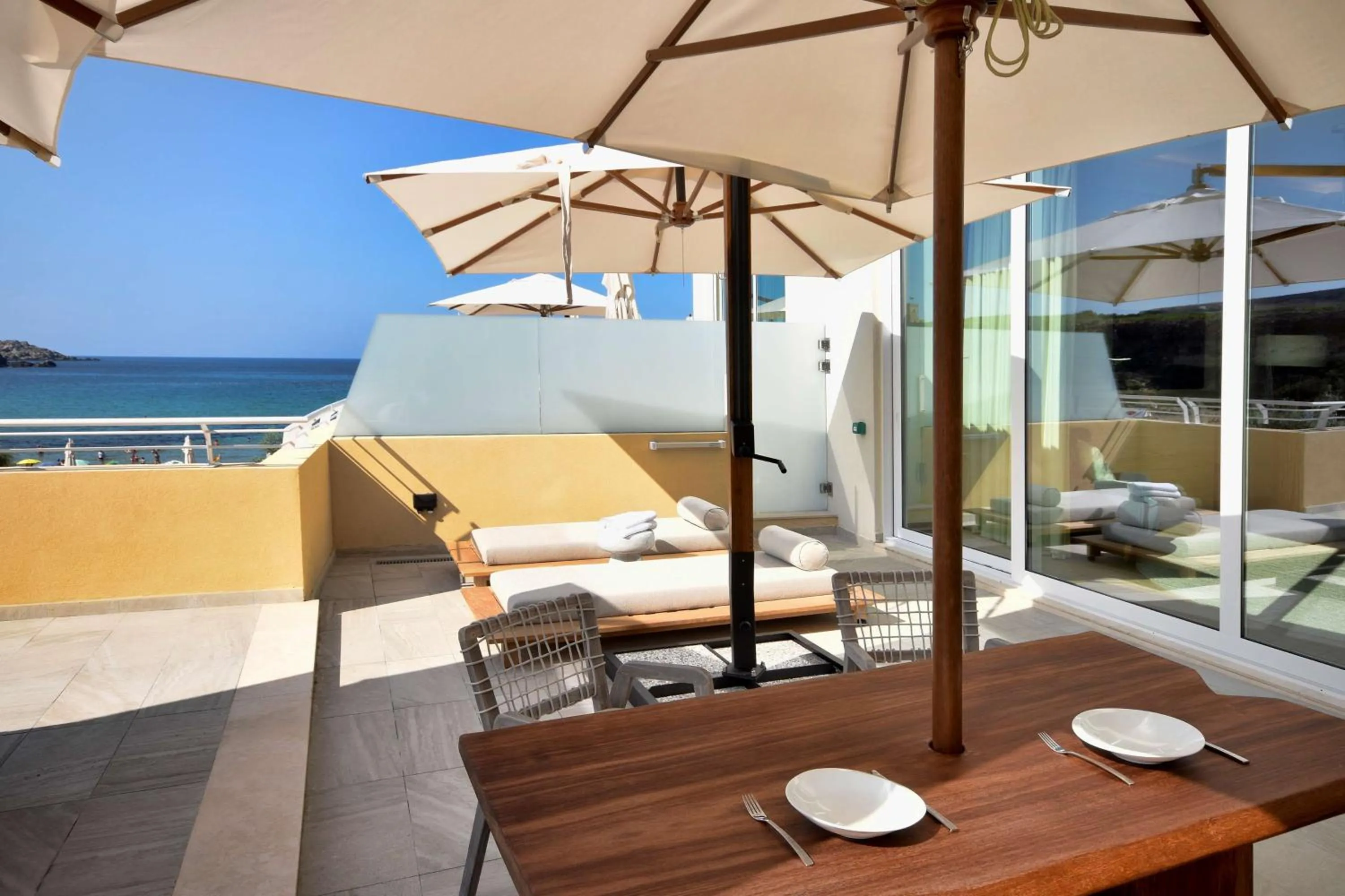 Sands Tower - One-Bedroom Suite with Sea View in Radisson Blu Resort & Spa, Malta Golden Sands