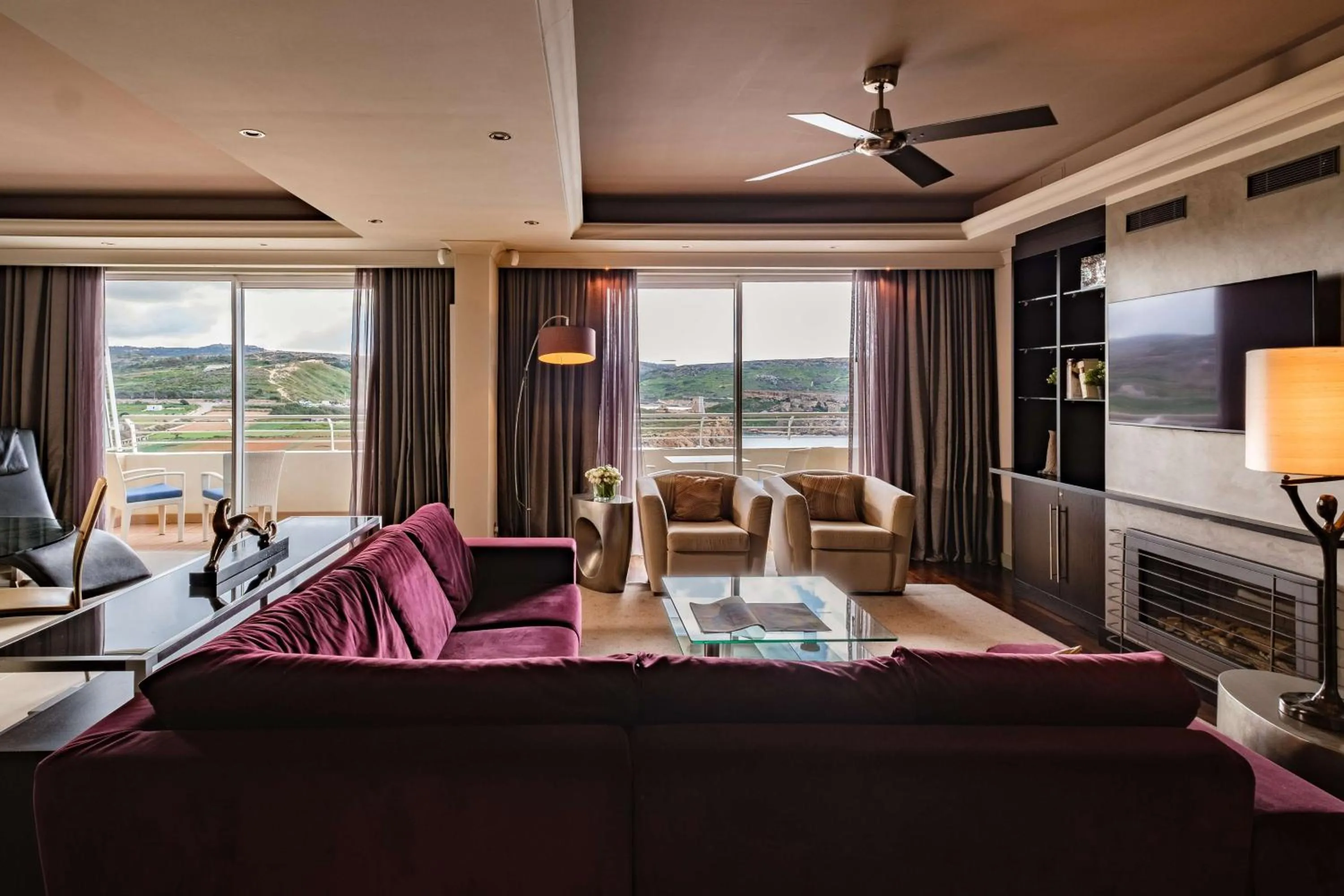 Premium Suite with Sea View in Radisson Blu Resort & Spa, Malta Golden Sands