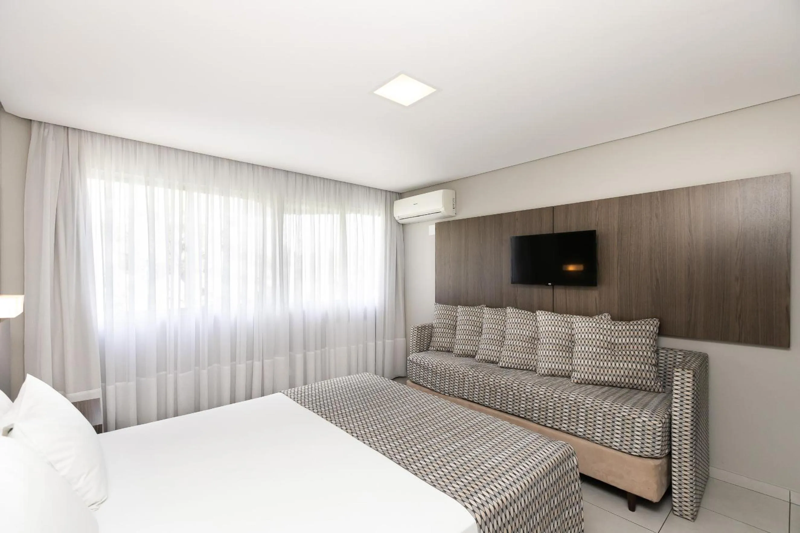 Deluxe Room - single occupancy in Saint Emilion by Atlantica