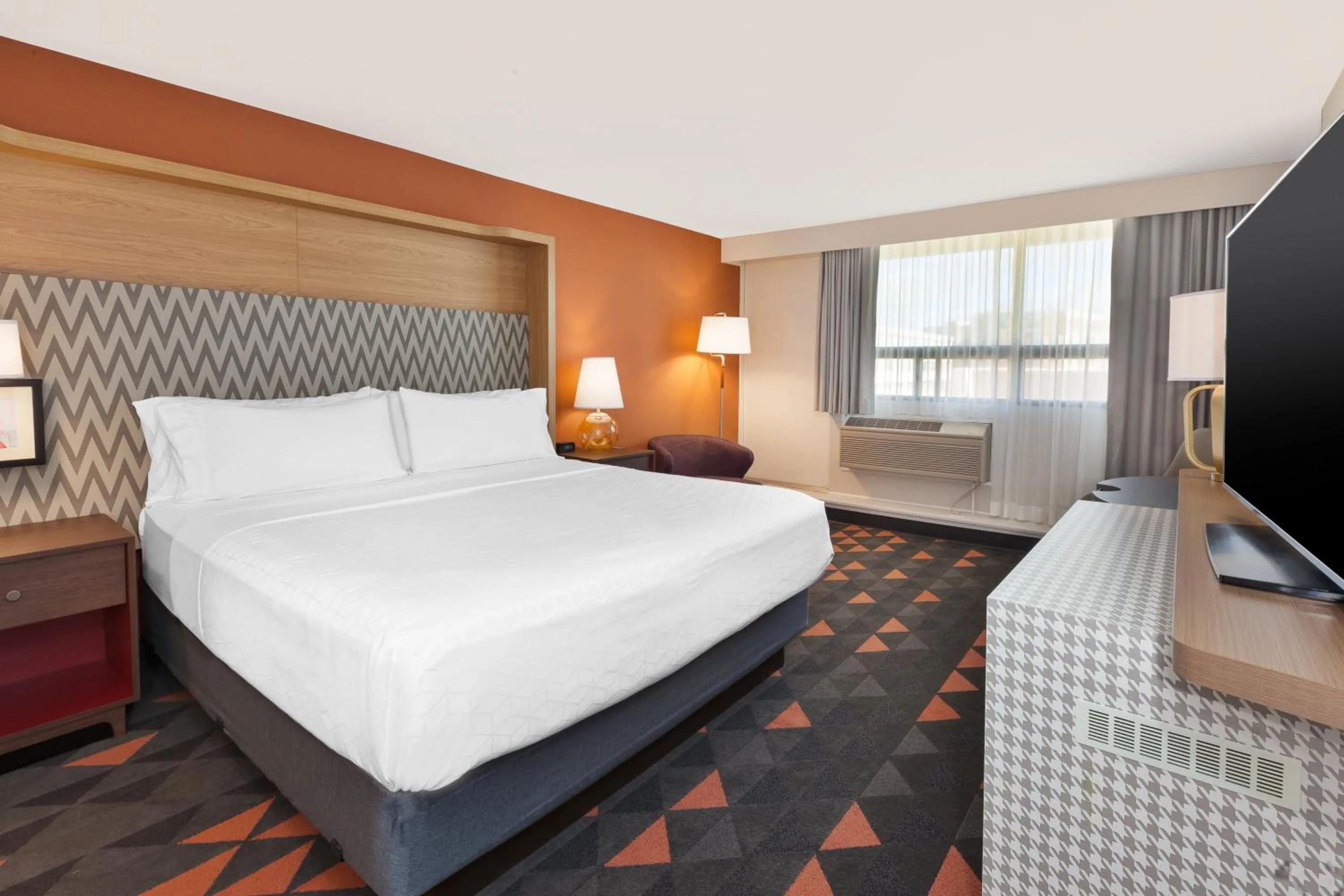 King Suite with Sofa Bed in Holiday Inn St Johns by IHG