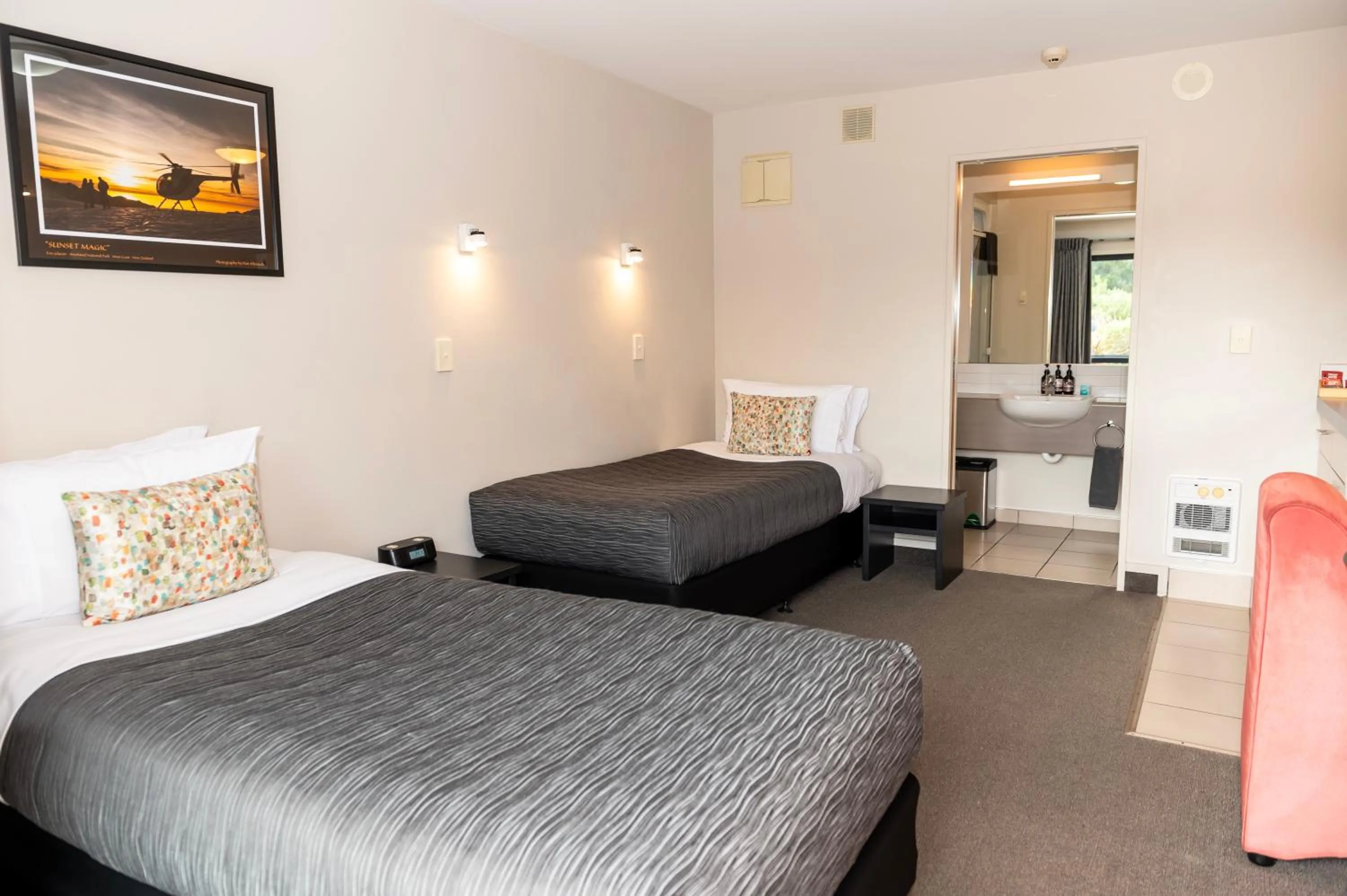 Twin Studio in Bella Vista Motel Fox Glacier