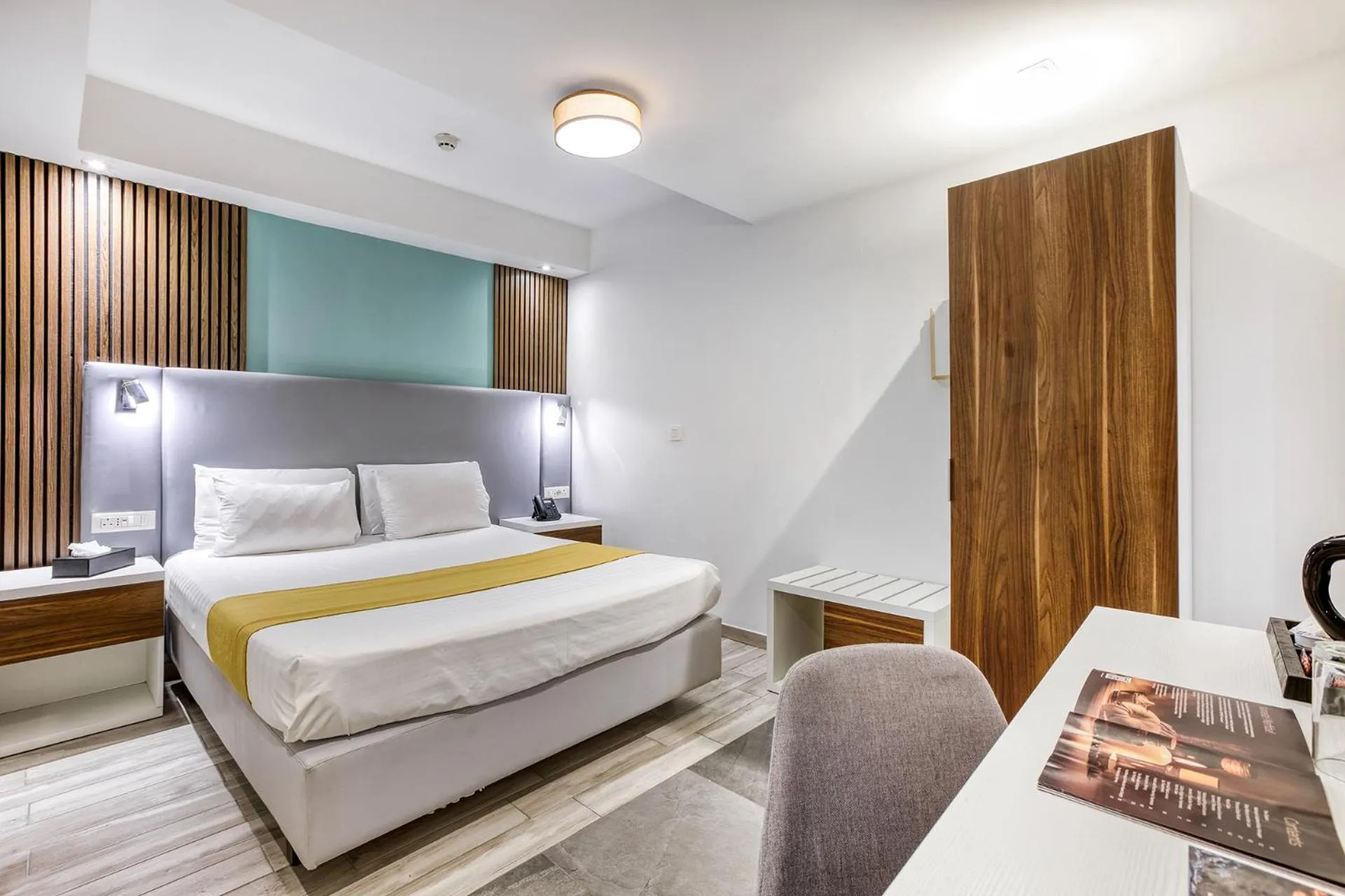 Economy Twin Room in Solana Hotel & Spa