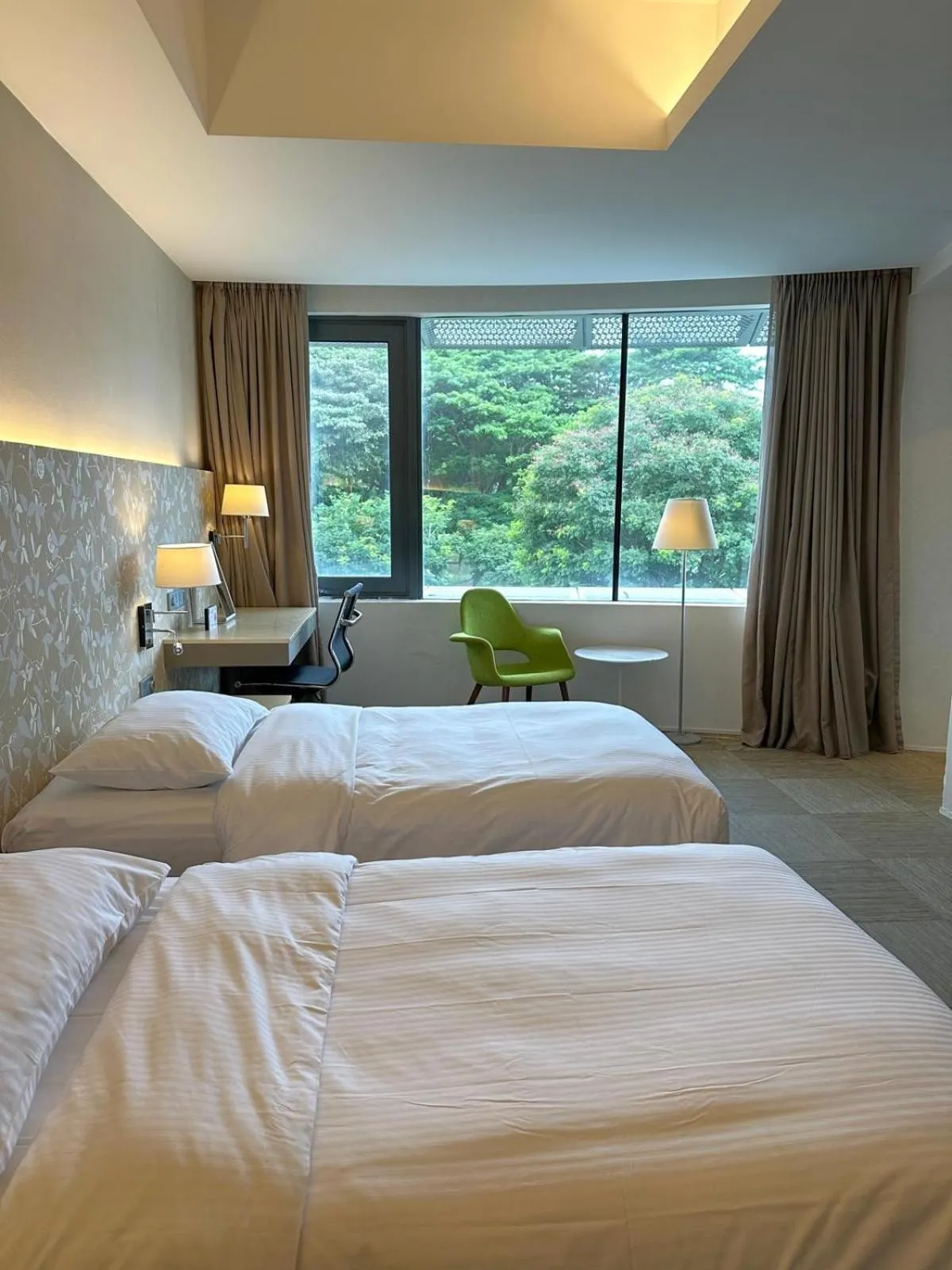 Executive Twin Room in D'Hotel Singapore managed by The Ascott Limited