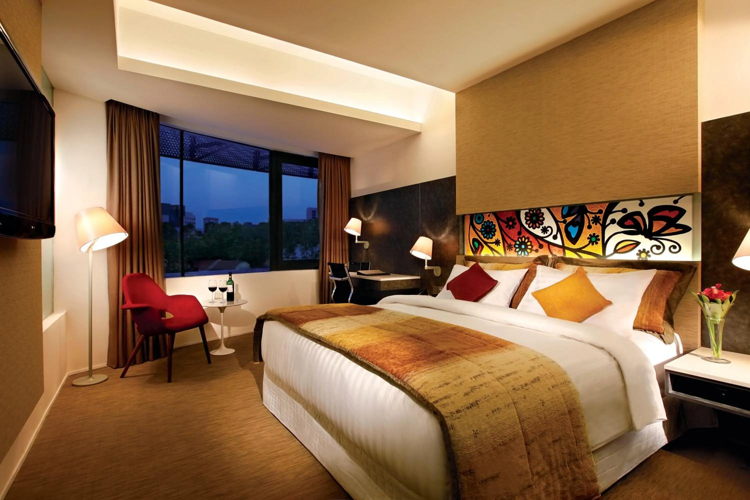 Executive King Room in D'Hotel Singapore managed by The Ascott Limited