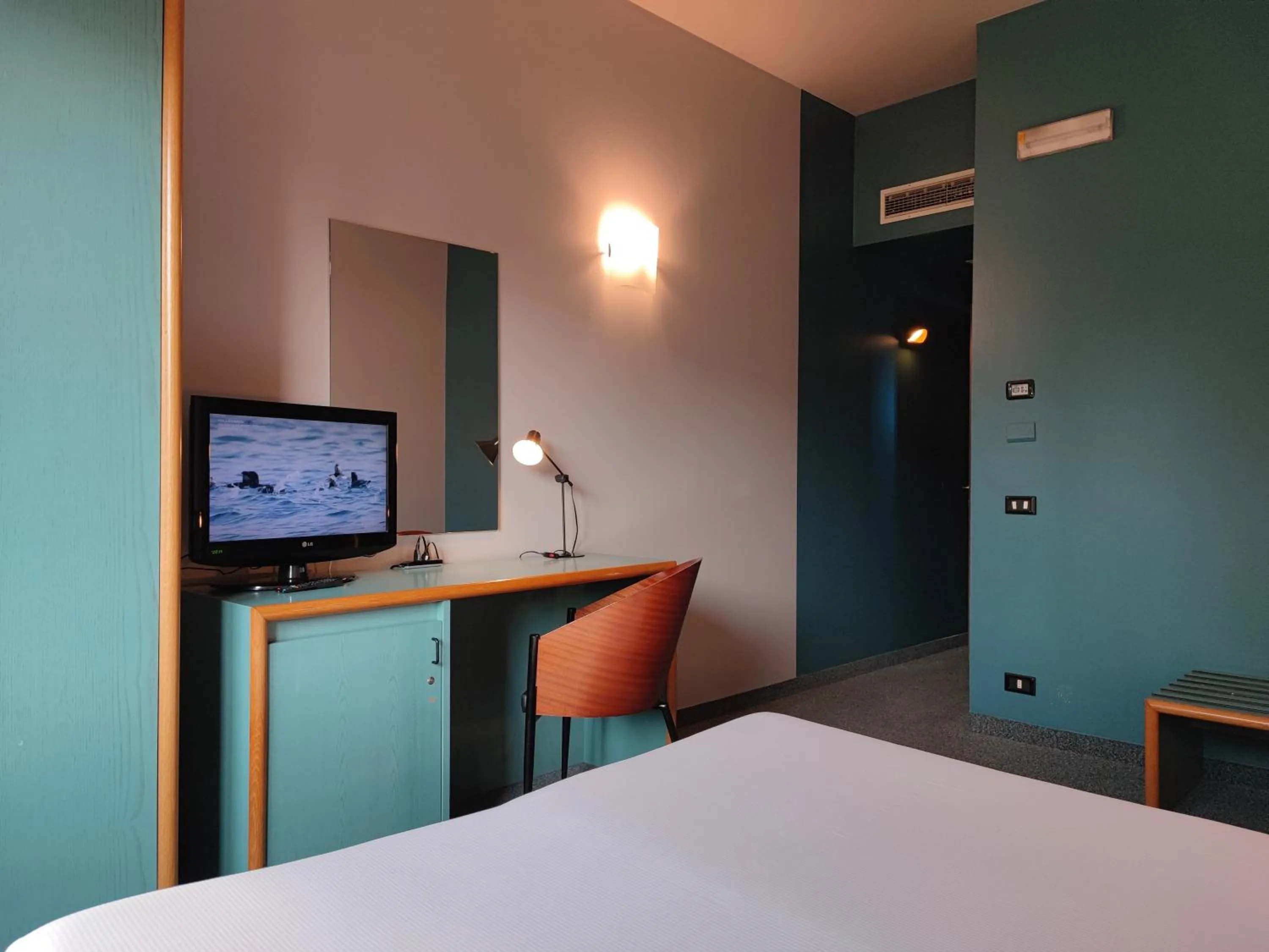 Basic Double or Twin Room in Stay Hotel