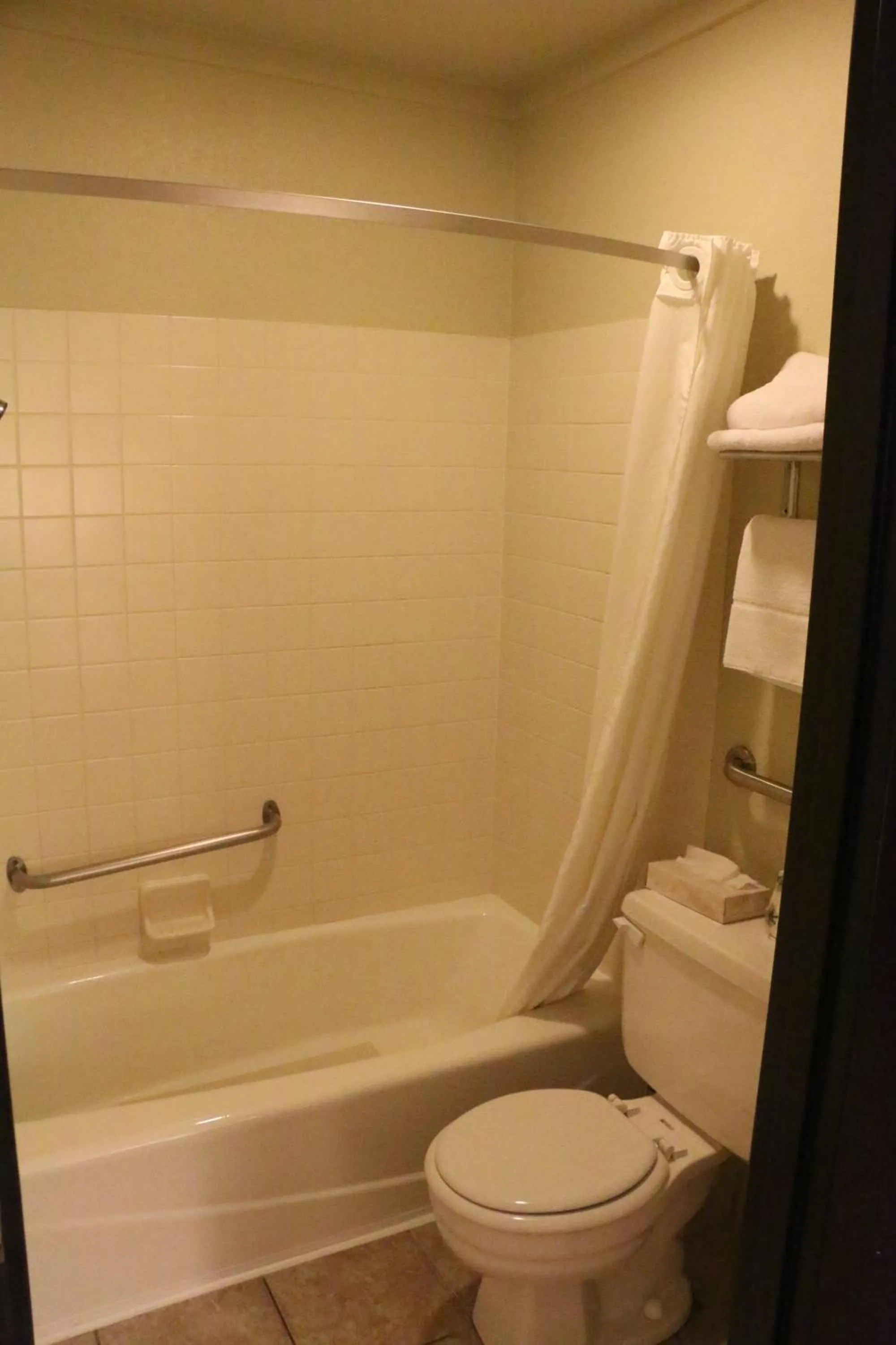 King Room- Non-Smoking in Super 8 by Wyndham Windsor/Madison North