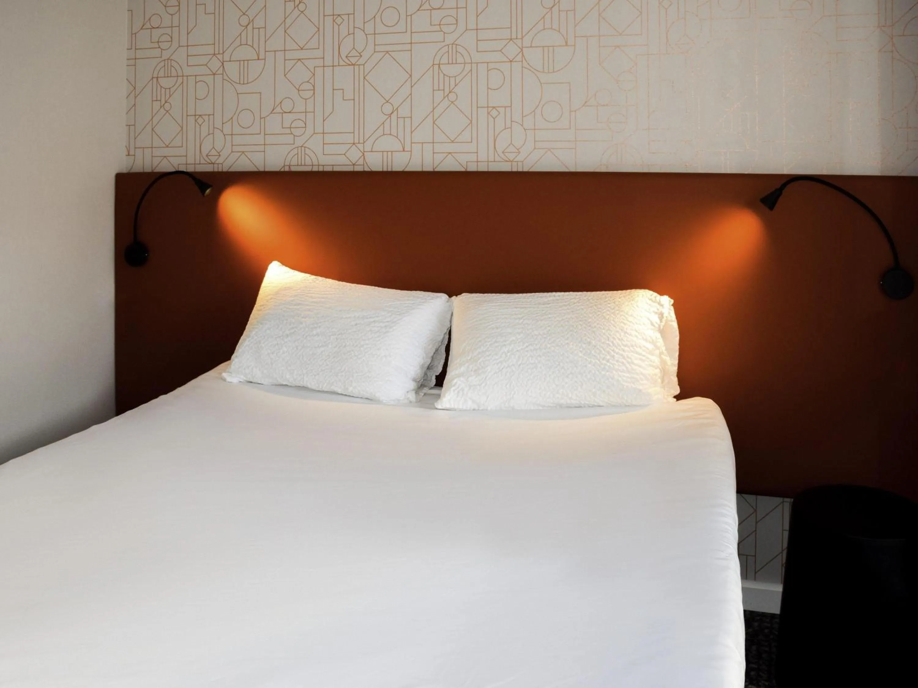 Bedroom, Bed in ibis Rodez Centre