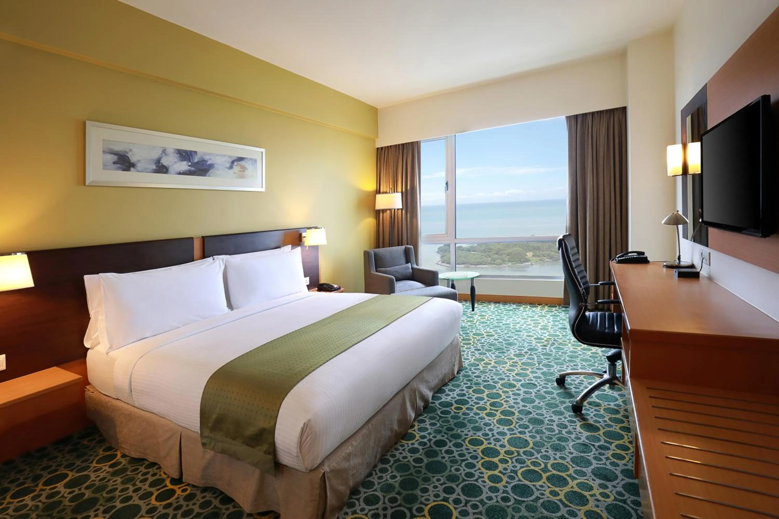 Standard King Room with Sea View in Holiday Inn Melaka by IHG