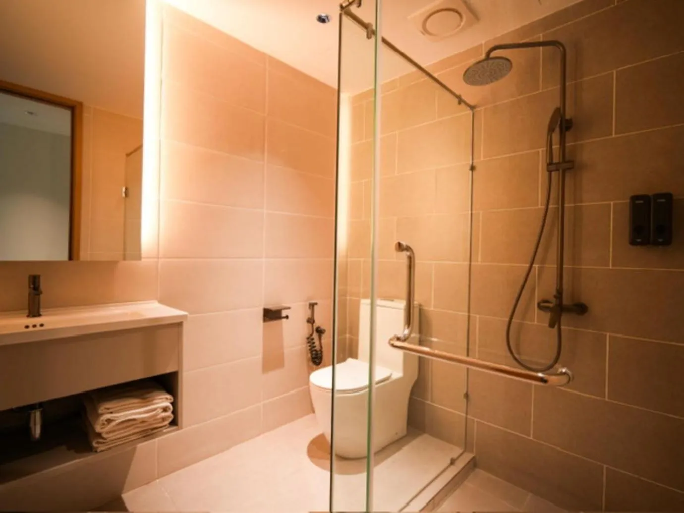 Superior Queen Room - single occupancy in The Inn