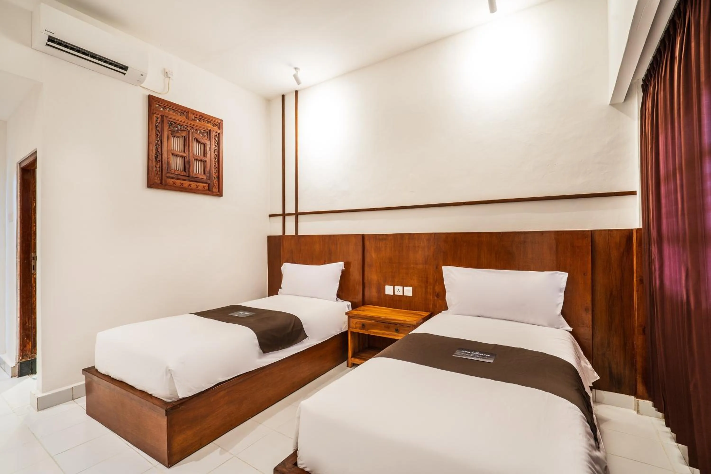 Standard Twin Room in Suka Beach Inn