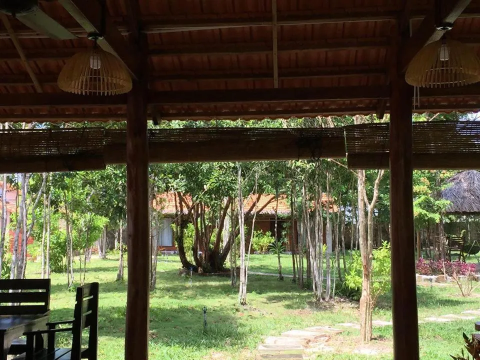 Triple Room with Garden View in Gold Sand Beach Bungalow