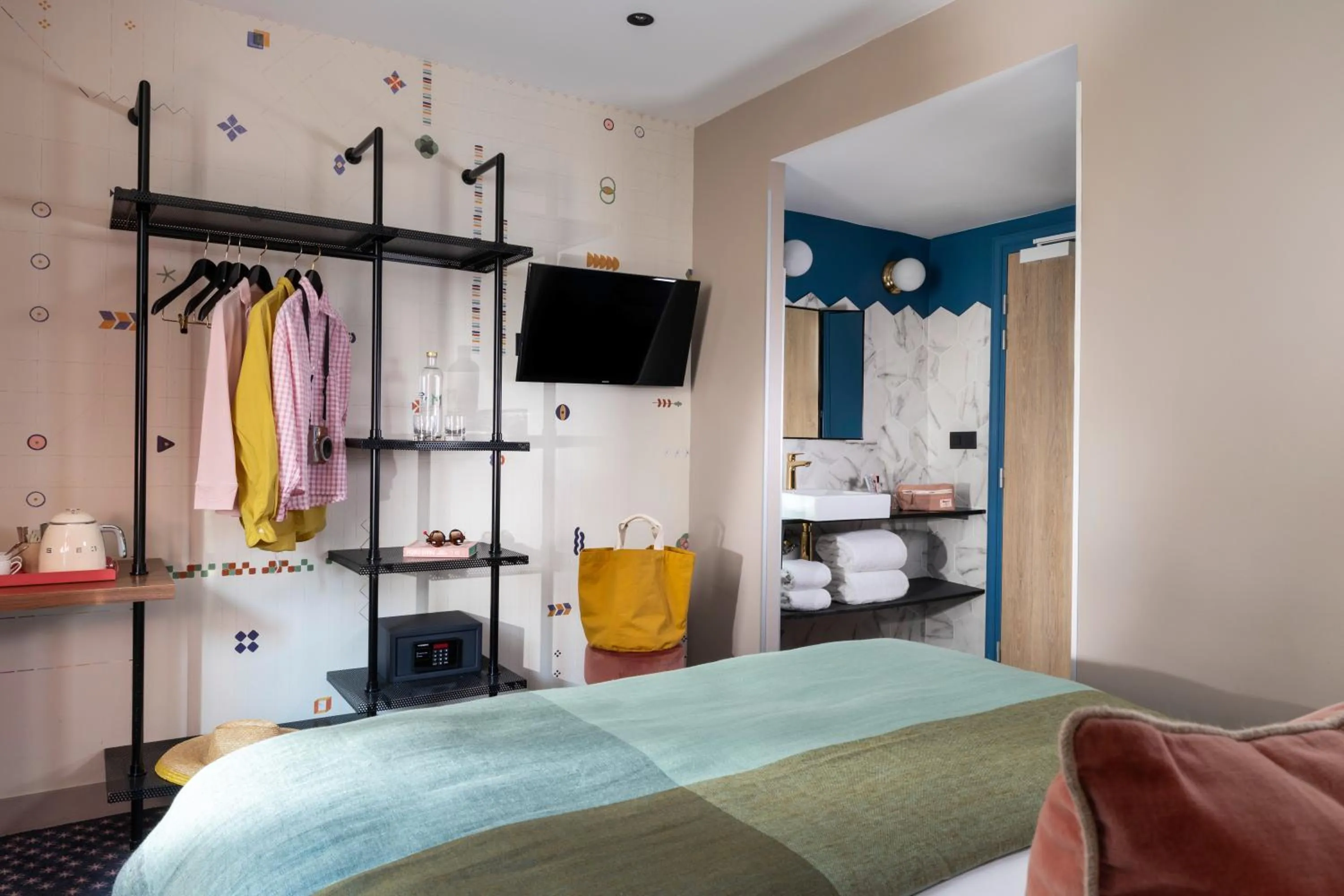 Deluxe Room in Hôtel Maxim Folies