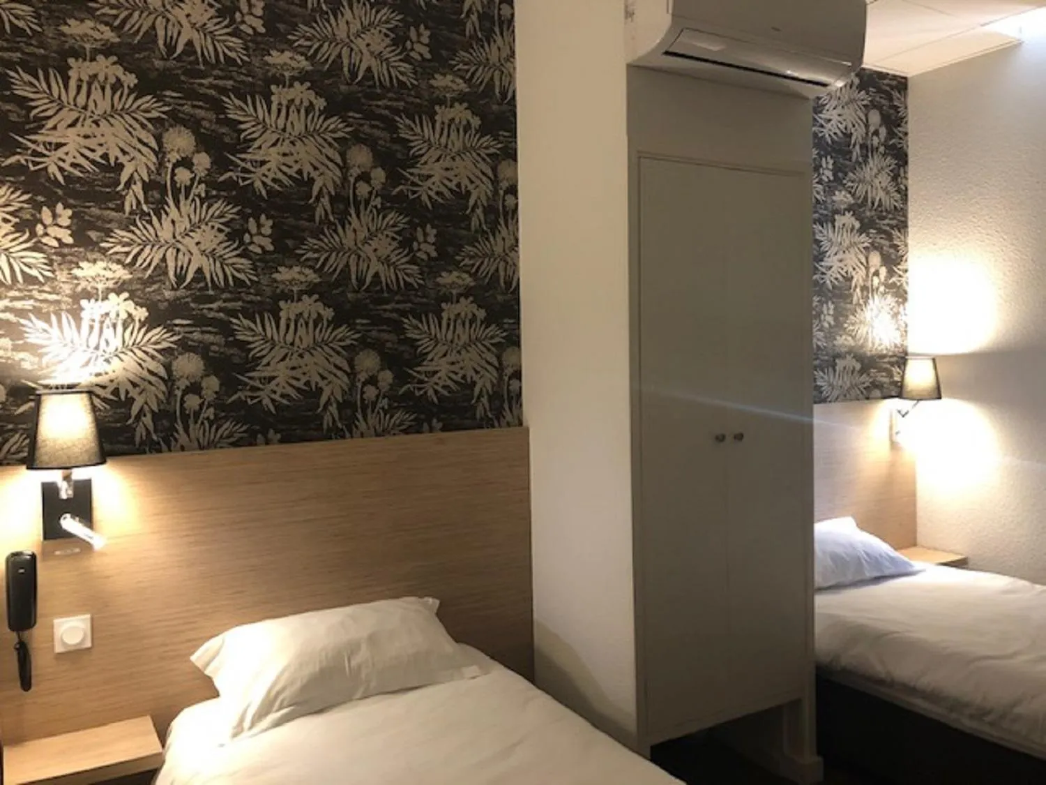 Twin Room in Hotel de Bordeaux