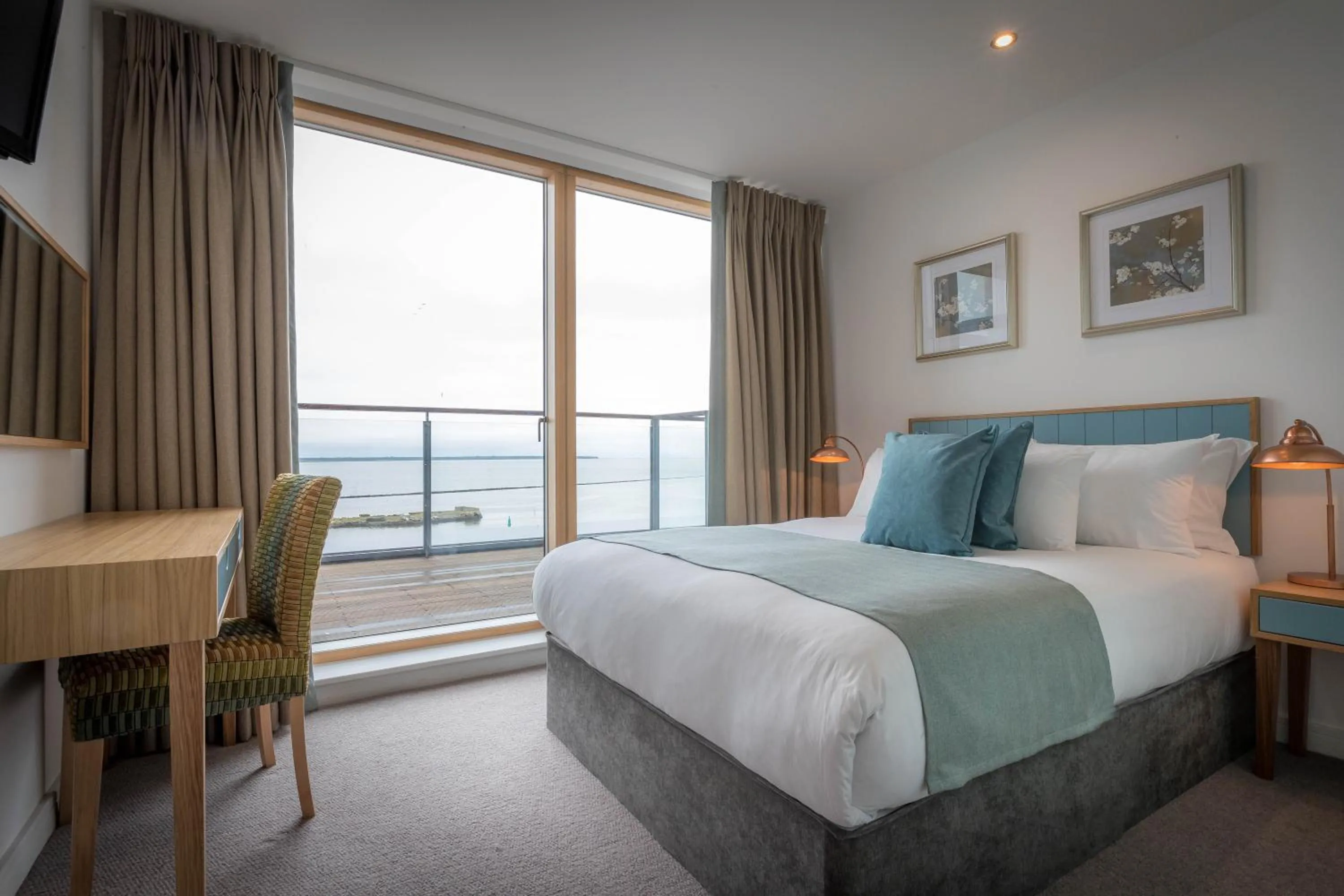 Bedroom, Bed in Talbot Suites at Stonebridge