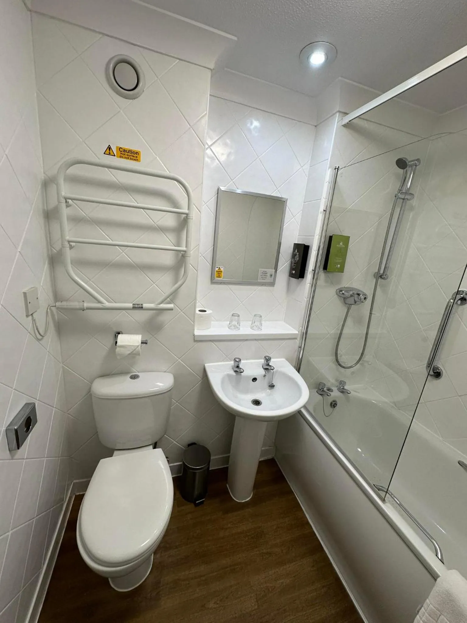 Superior Twin Room in Windermere Hotel