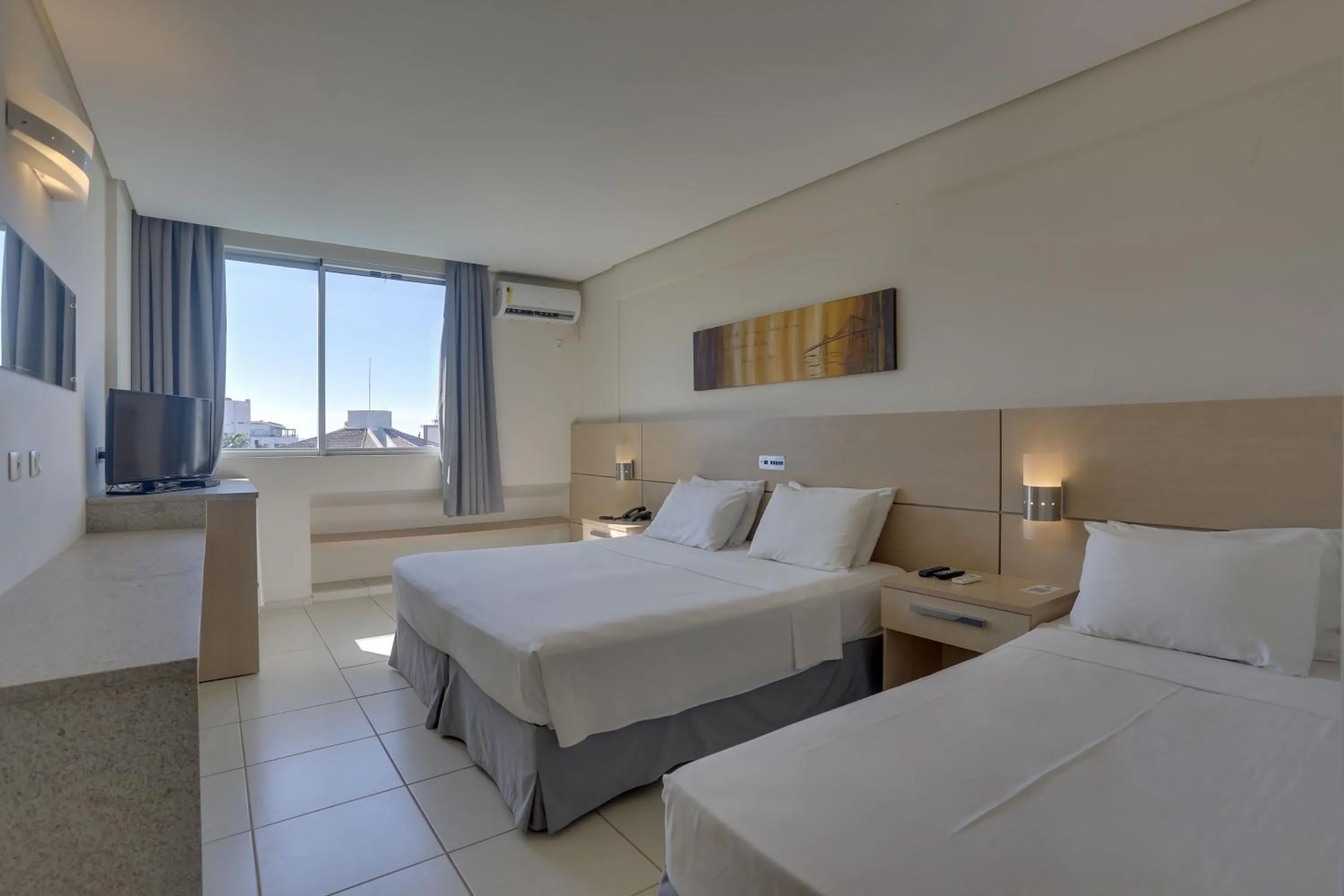 Superior Family Room in Hotel Porto Sol Ingleses