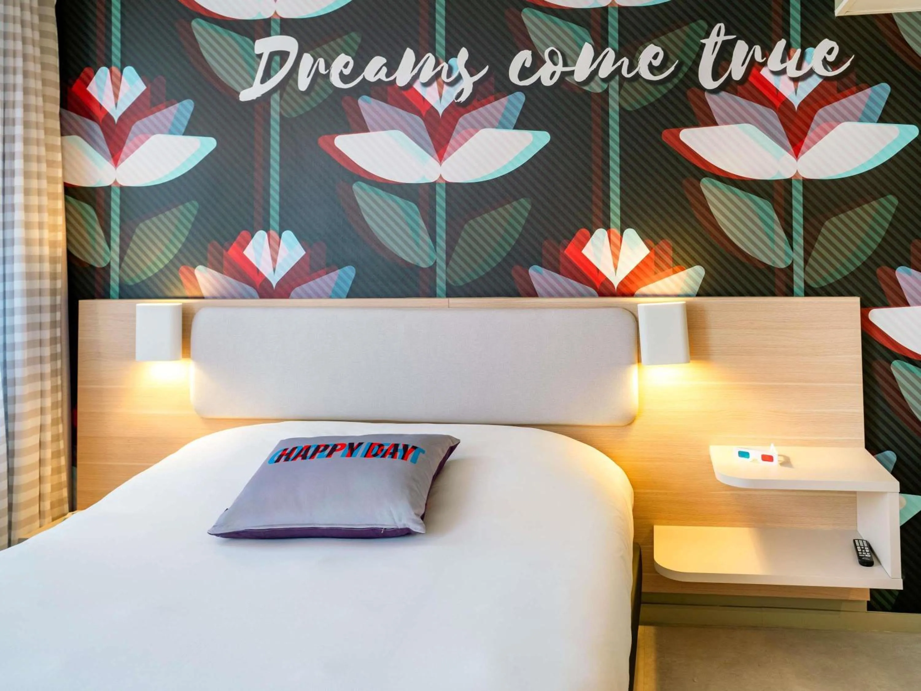 Standard Double Room in ibis Styles Bordeaux Centre Gare