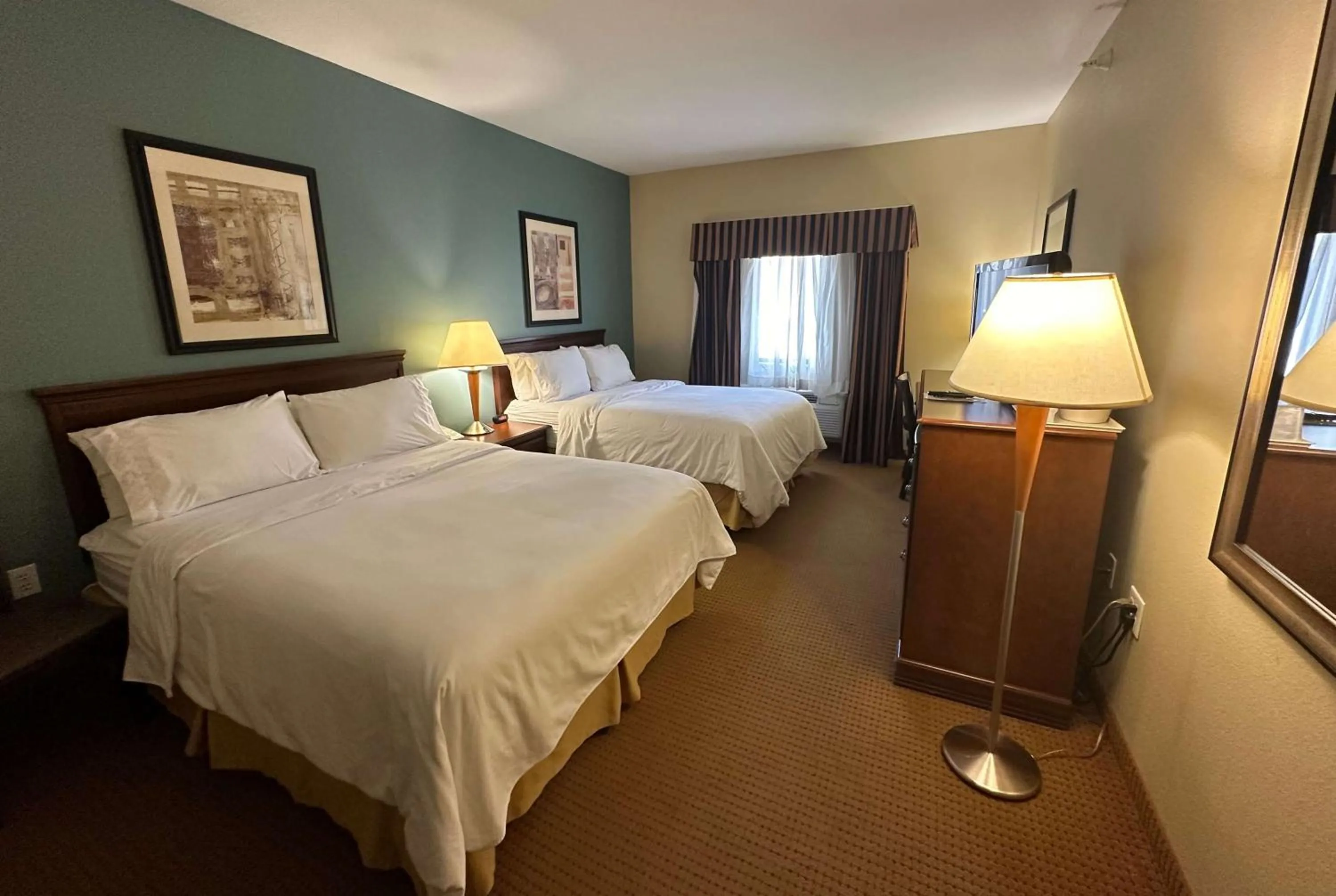 Queen Room with Two Queen Beds, Mobility Access and Roll-In shower, Non-Smoking in Wingate by Wyndham Newell