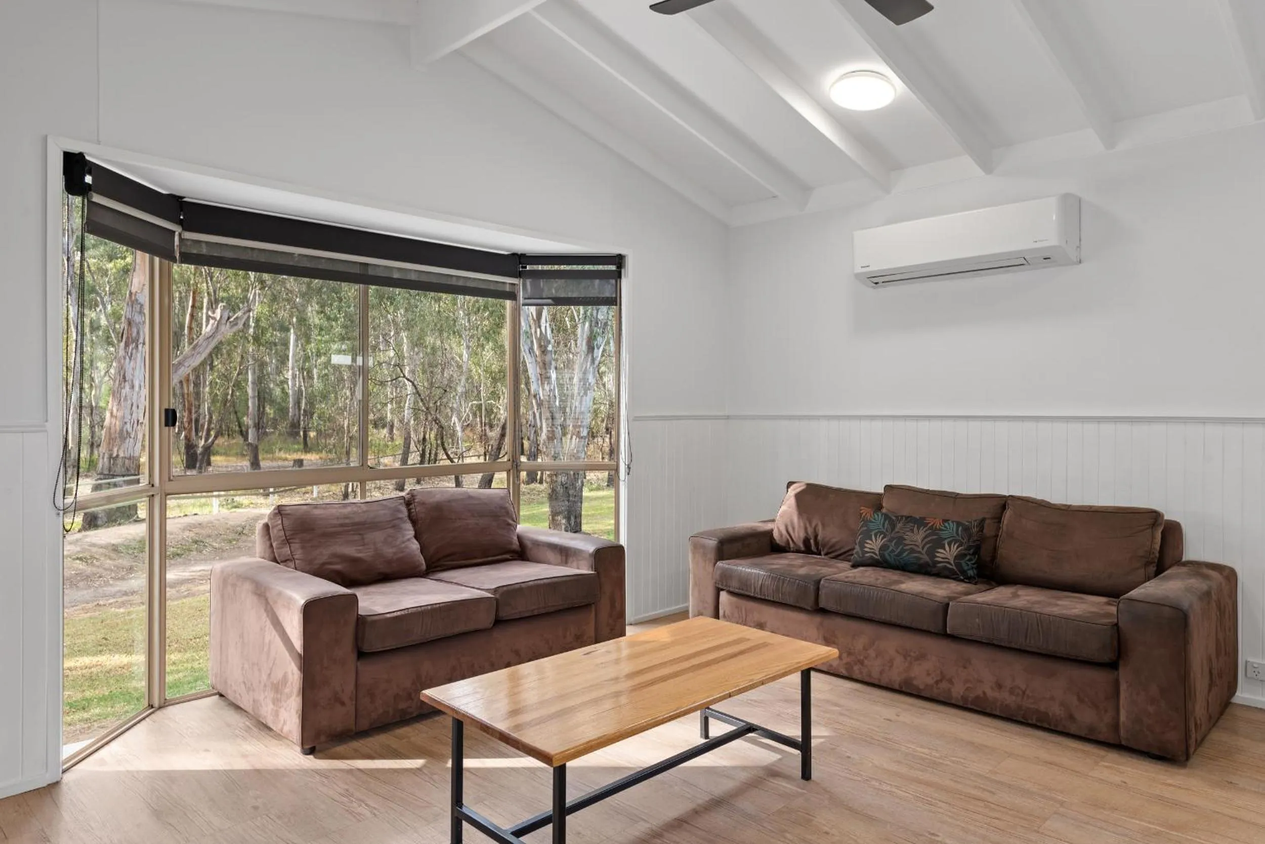 Deluxe Riverview Cabin in Discovery Parks - Echuca