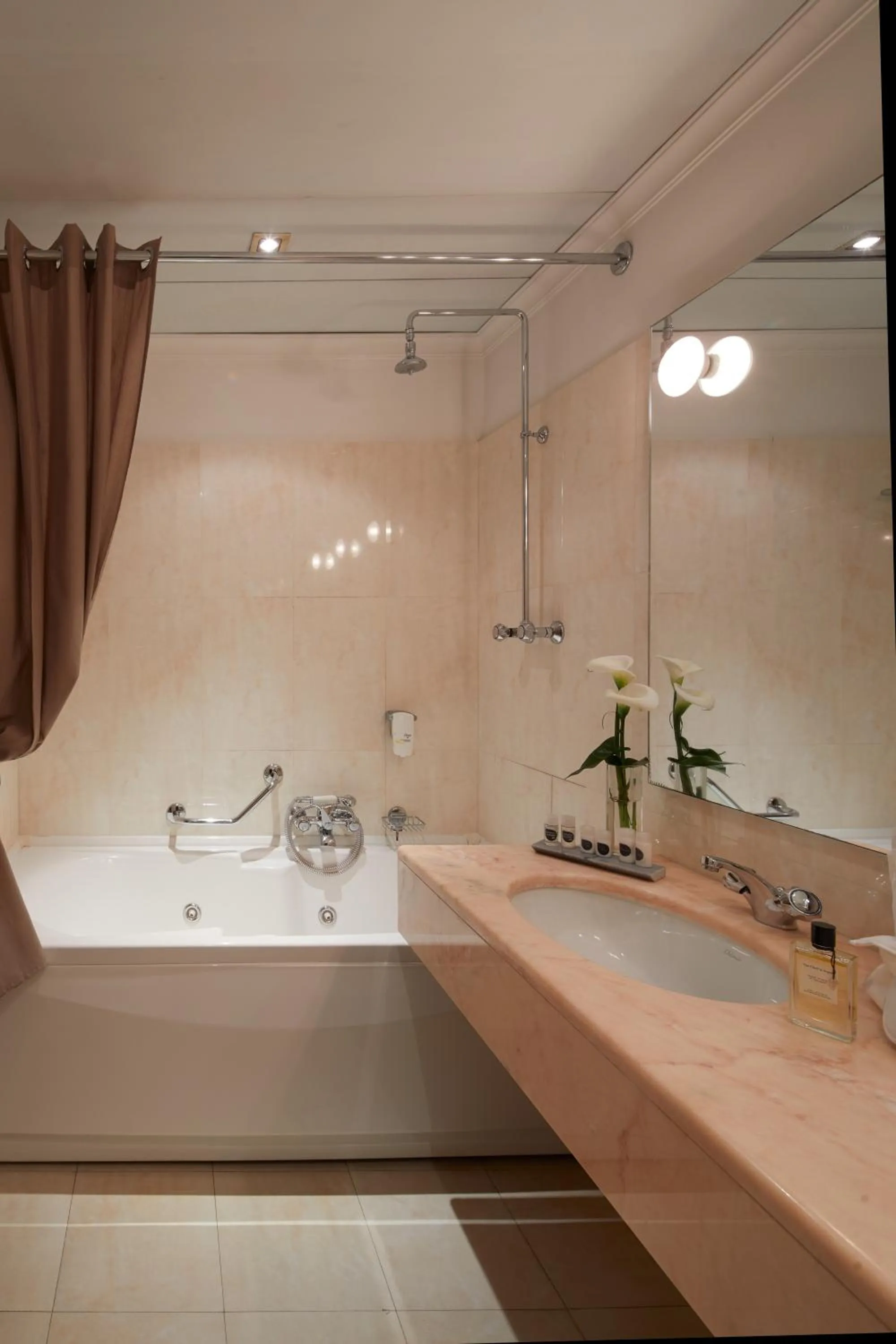 Single Room in Hotel Accademia