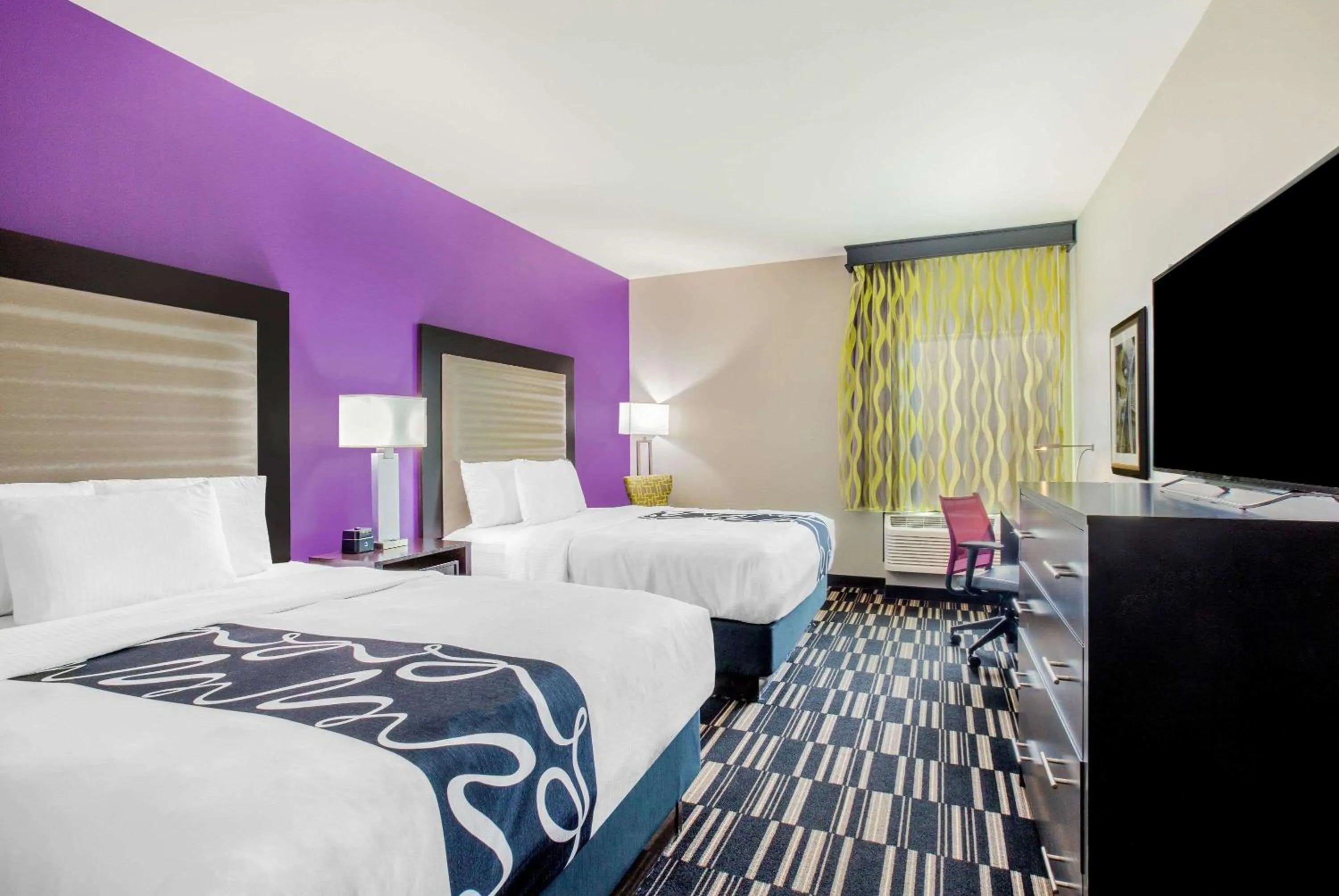 Deluxe Queen Room with Two Queen Beds in La Quinta by Wyndham McAllen Convention Center