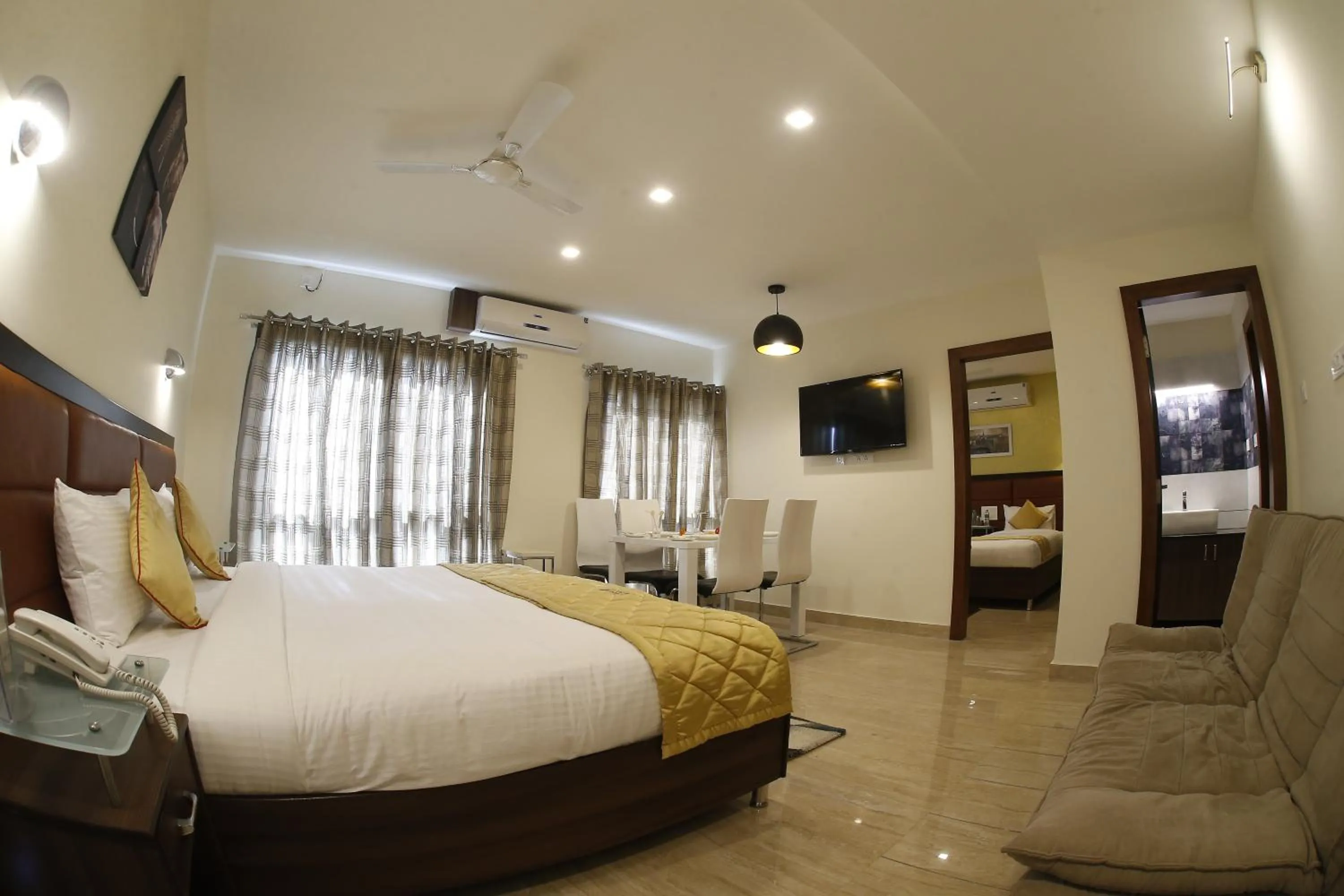 Master Suite room in D Breeze Suites