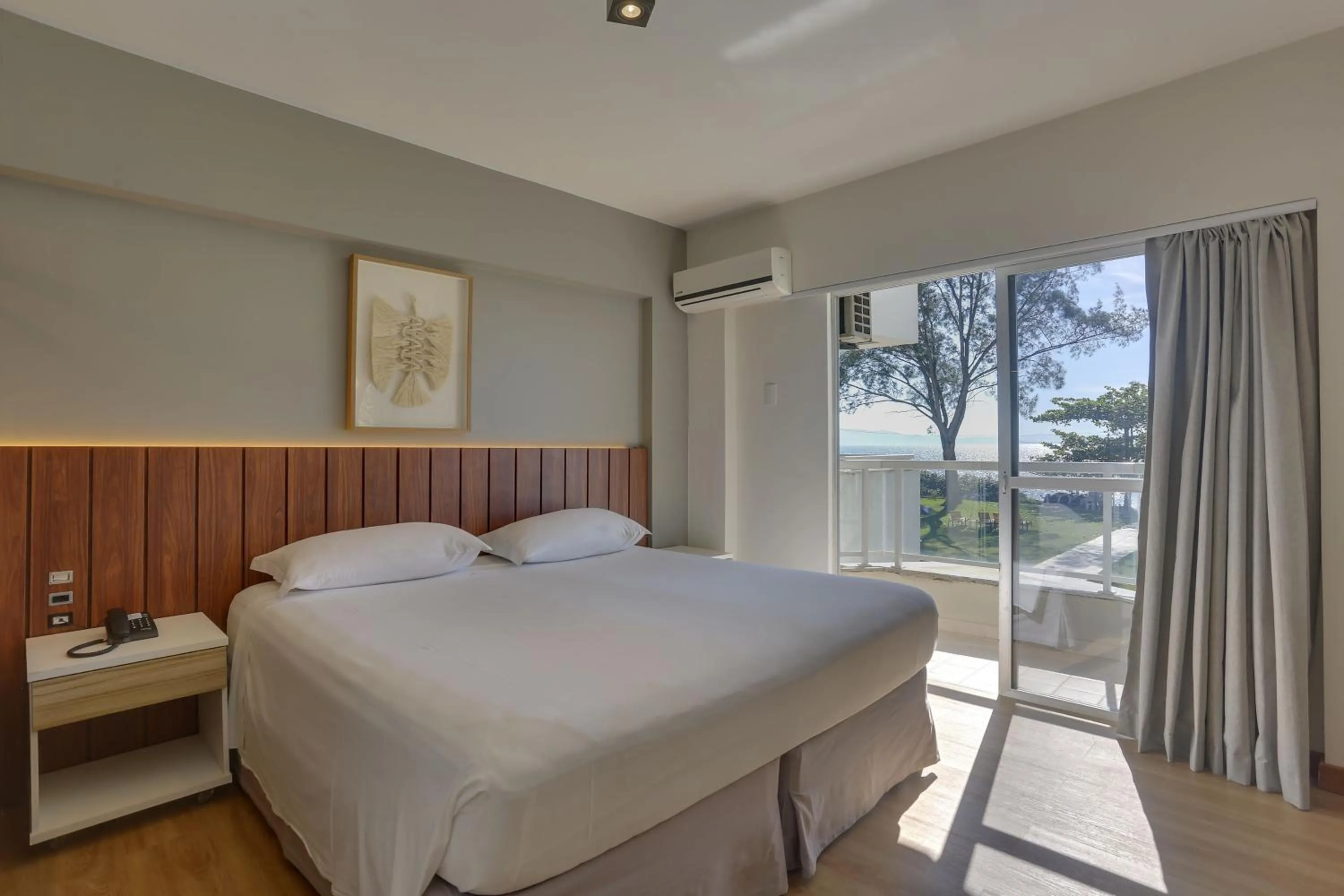 Two-Bedroom Suite in Hotel Porto Sol Beach