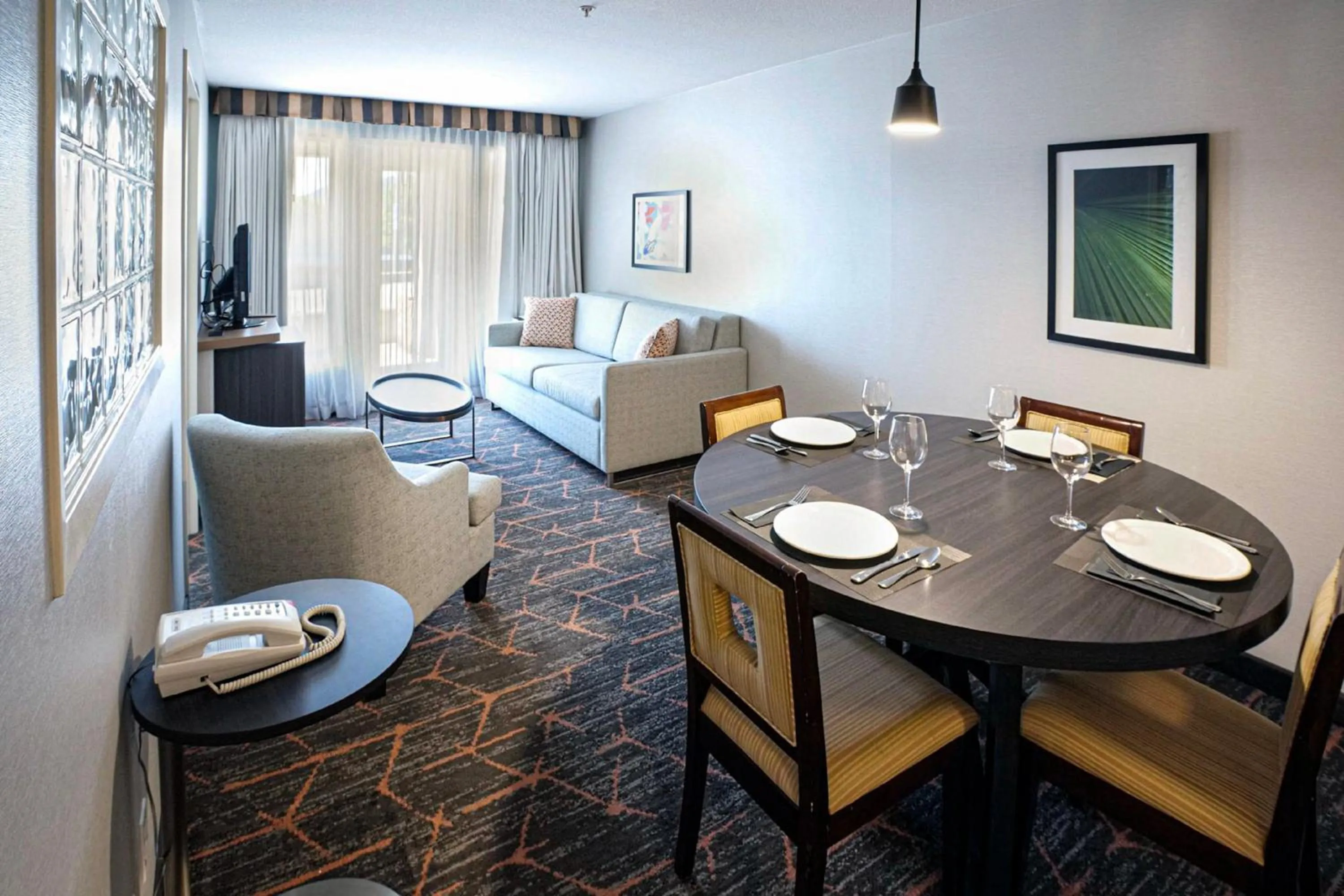 Suite - Non-Smoking in Holiday Inn Hotel & Suites Osoyoos by IHG