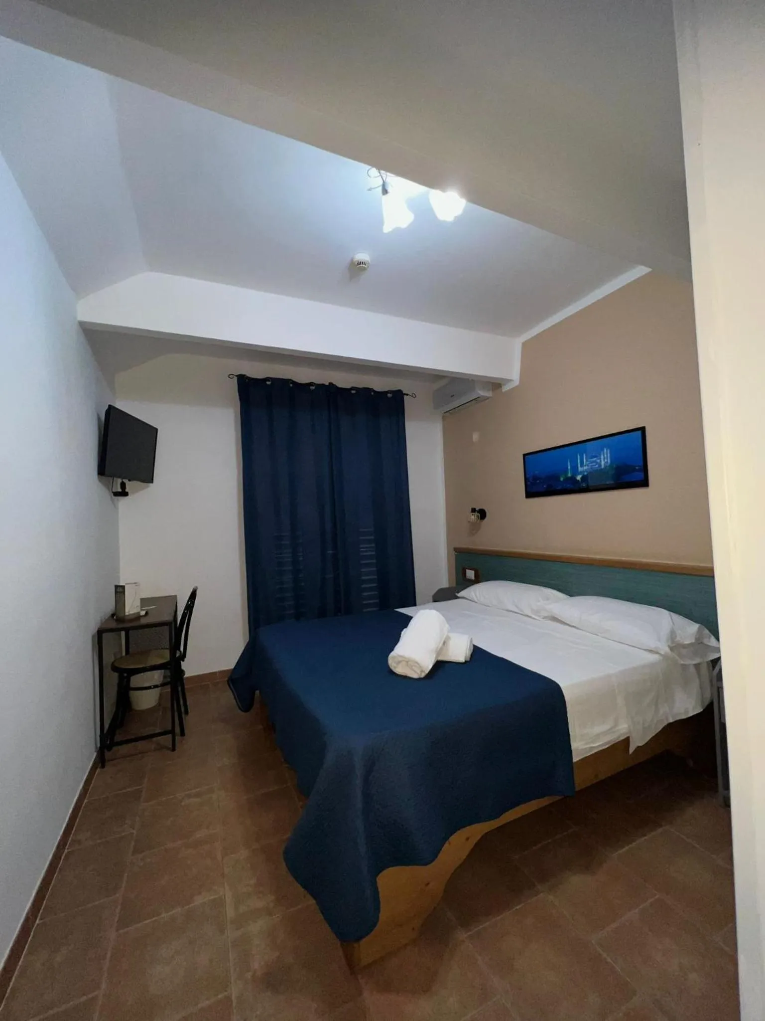 Double Room in Hotel Martini