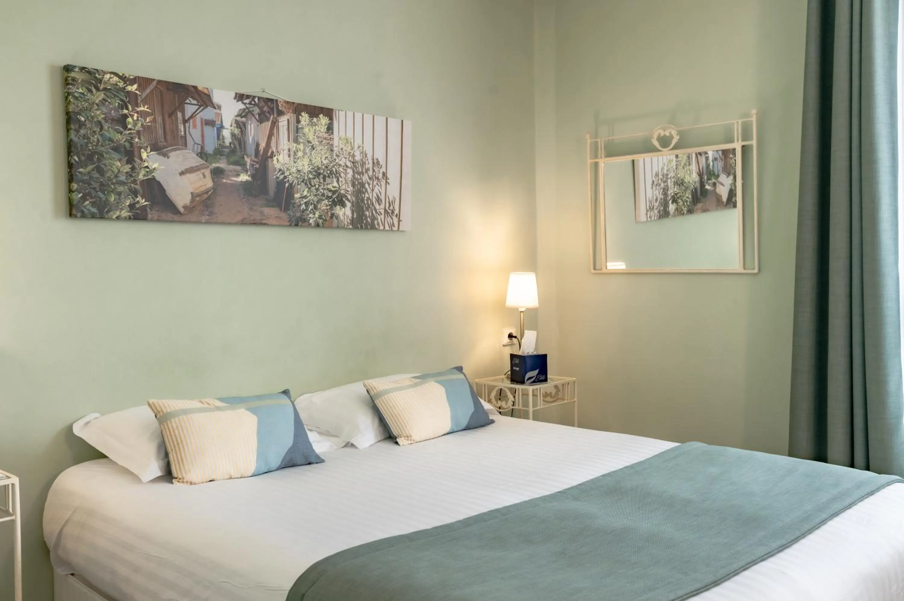 Standard  Room in Pey La Tour - Logis Hôtels & Restaurant