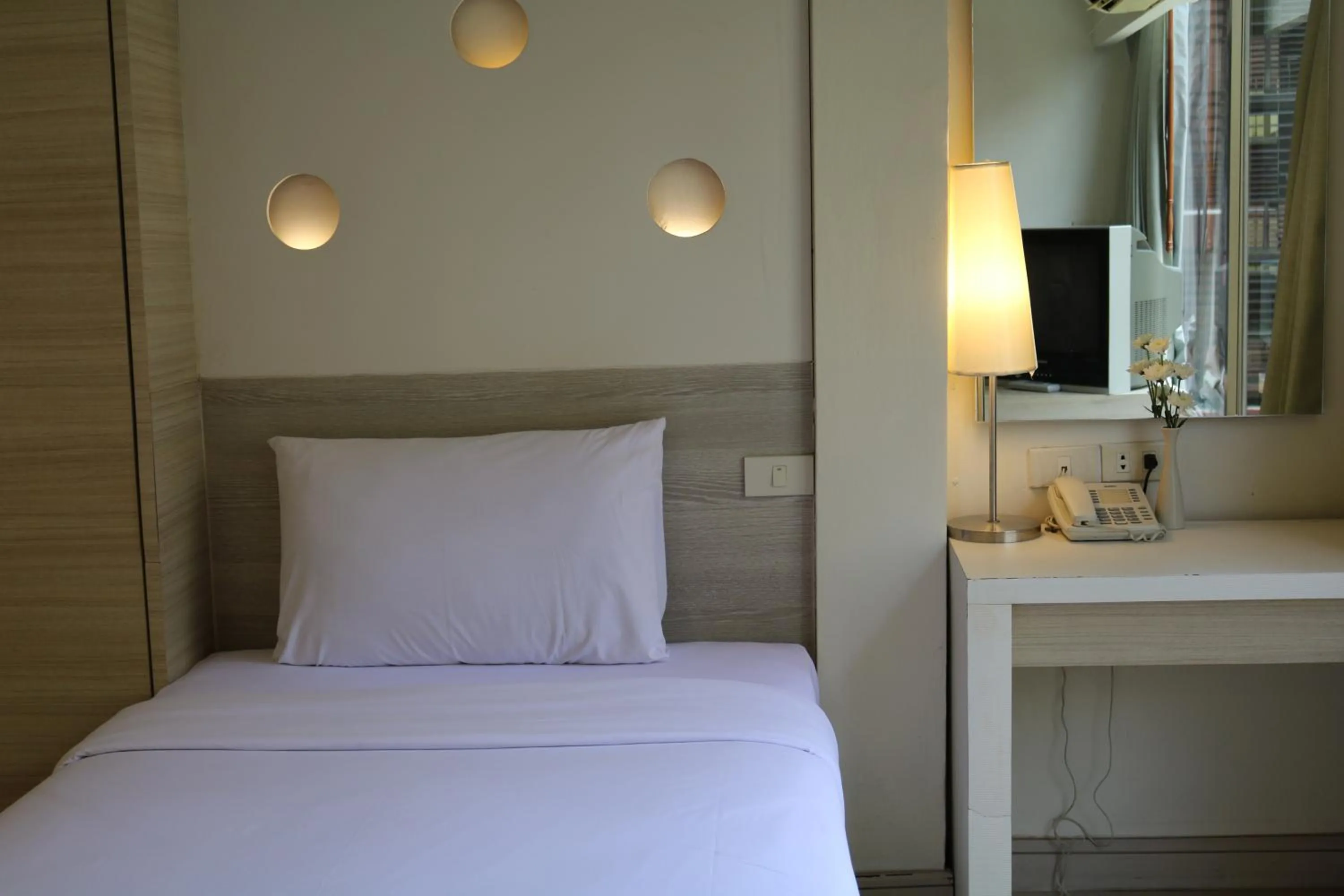 Economy Single Room in Sunshine Hotel & Residences