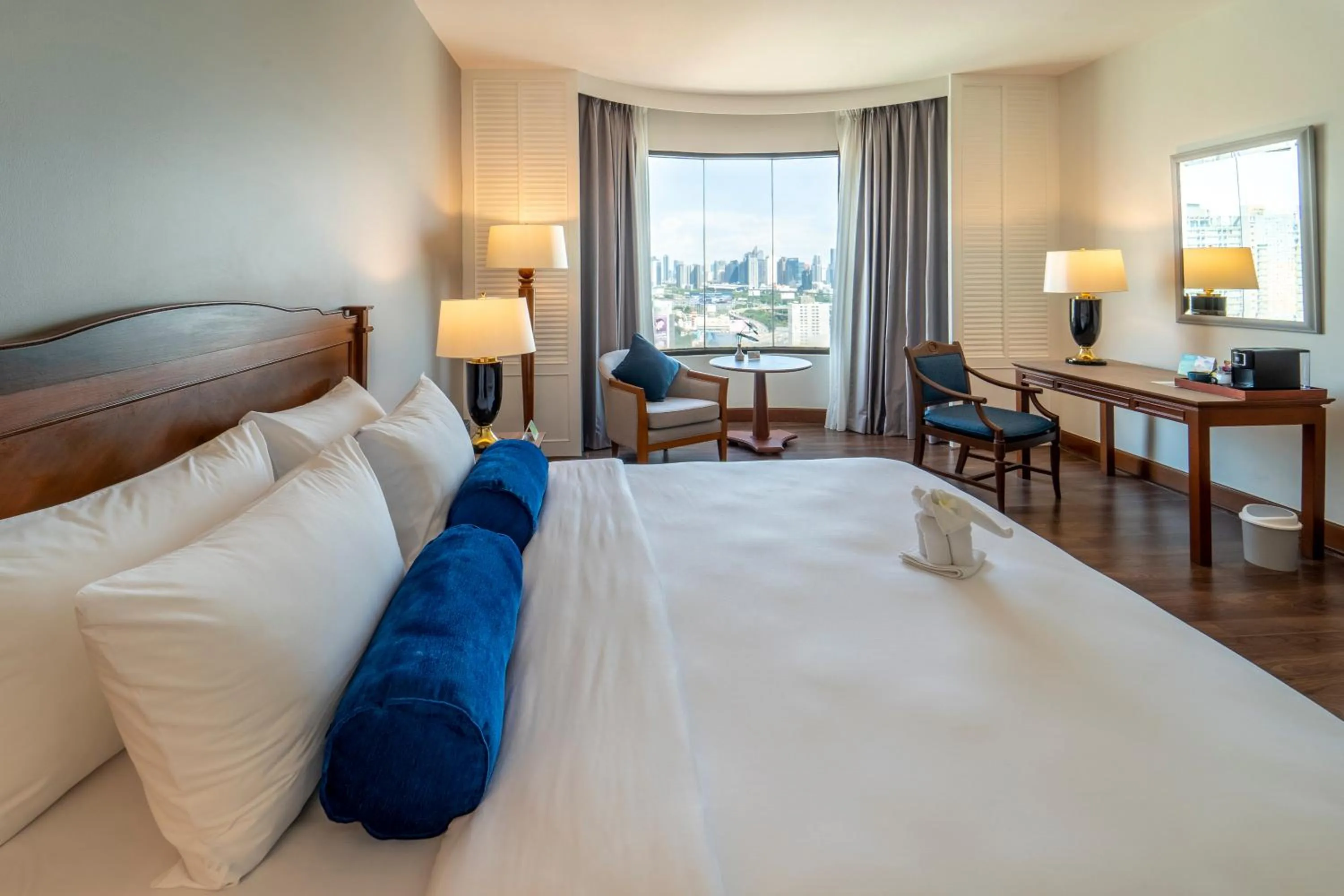 Sky View Premier Room in Century Park Hotel