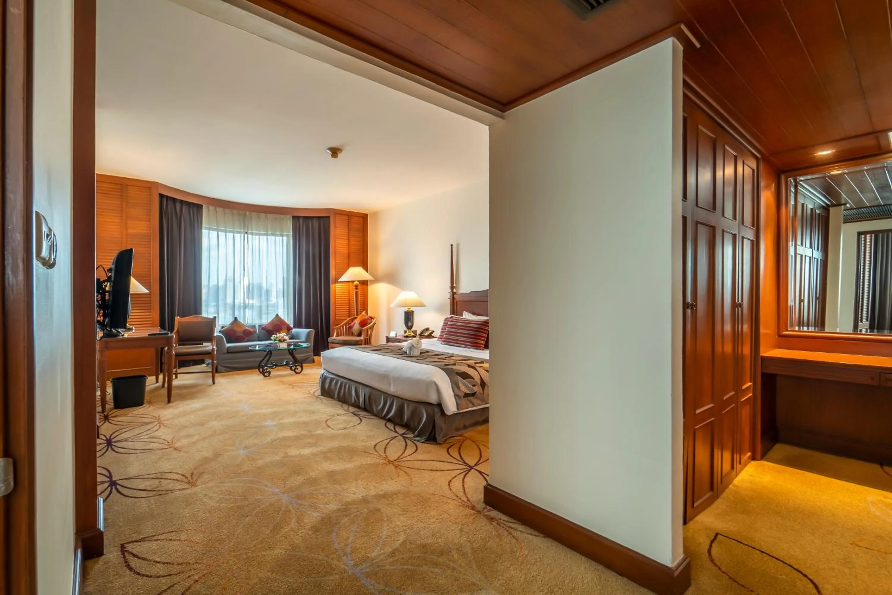 Three-Bedroom Suite in Century Park Hotel
