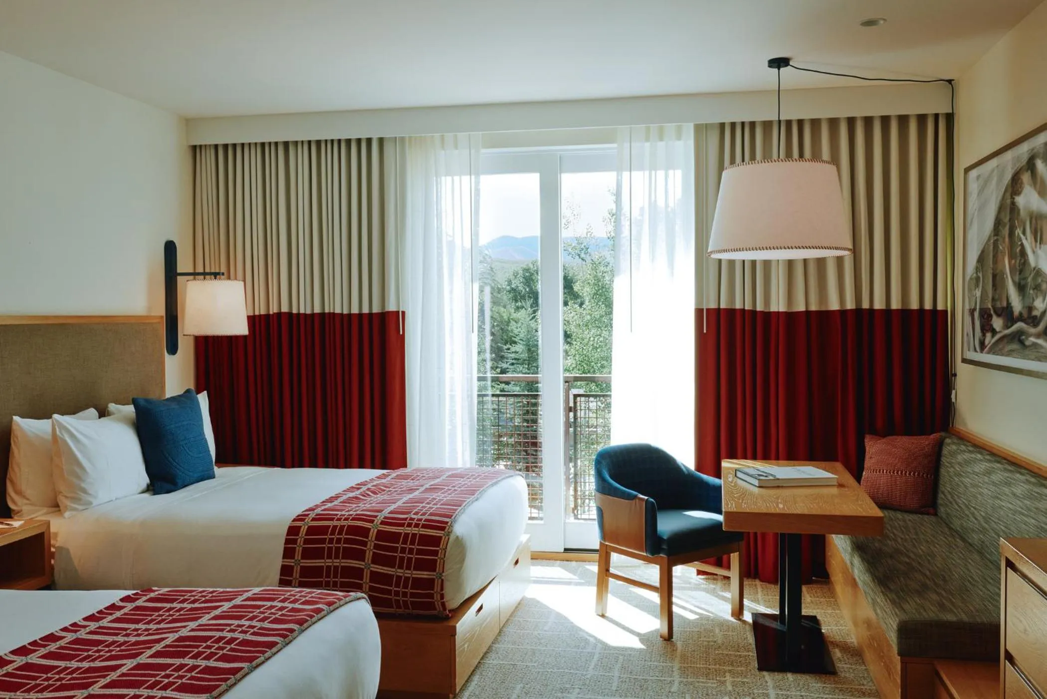 Grand Deluxe Queen Room with Two Queen Beds in Limelight Hotel Ketchum