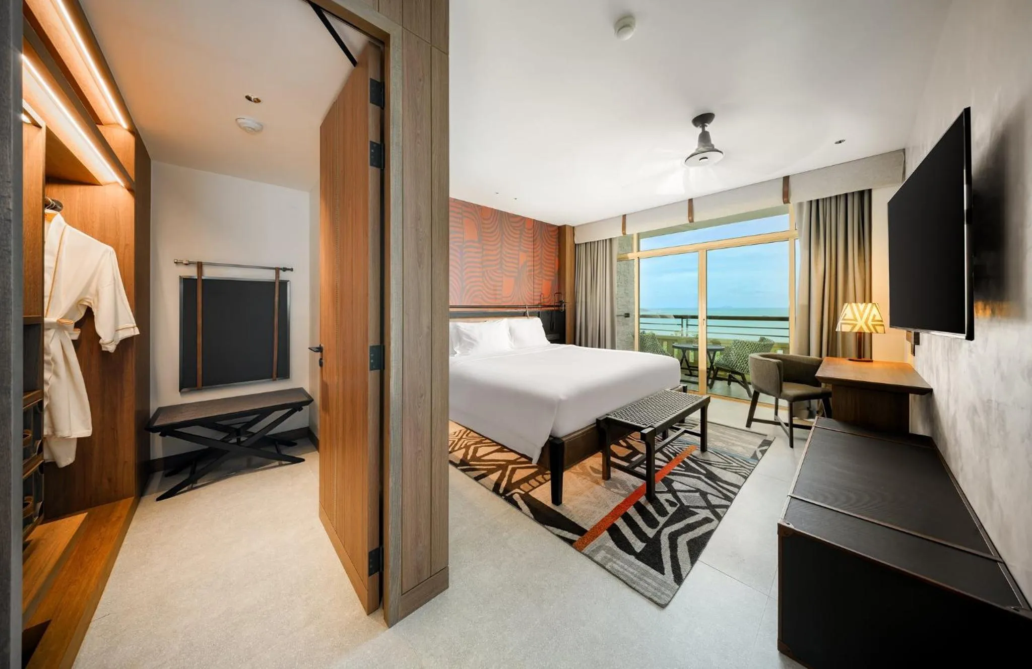 Mirage Family Suite King with Bunk Bed in Centara Grand Mirage Beach Resort Pattaya
