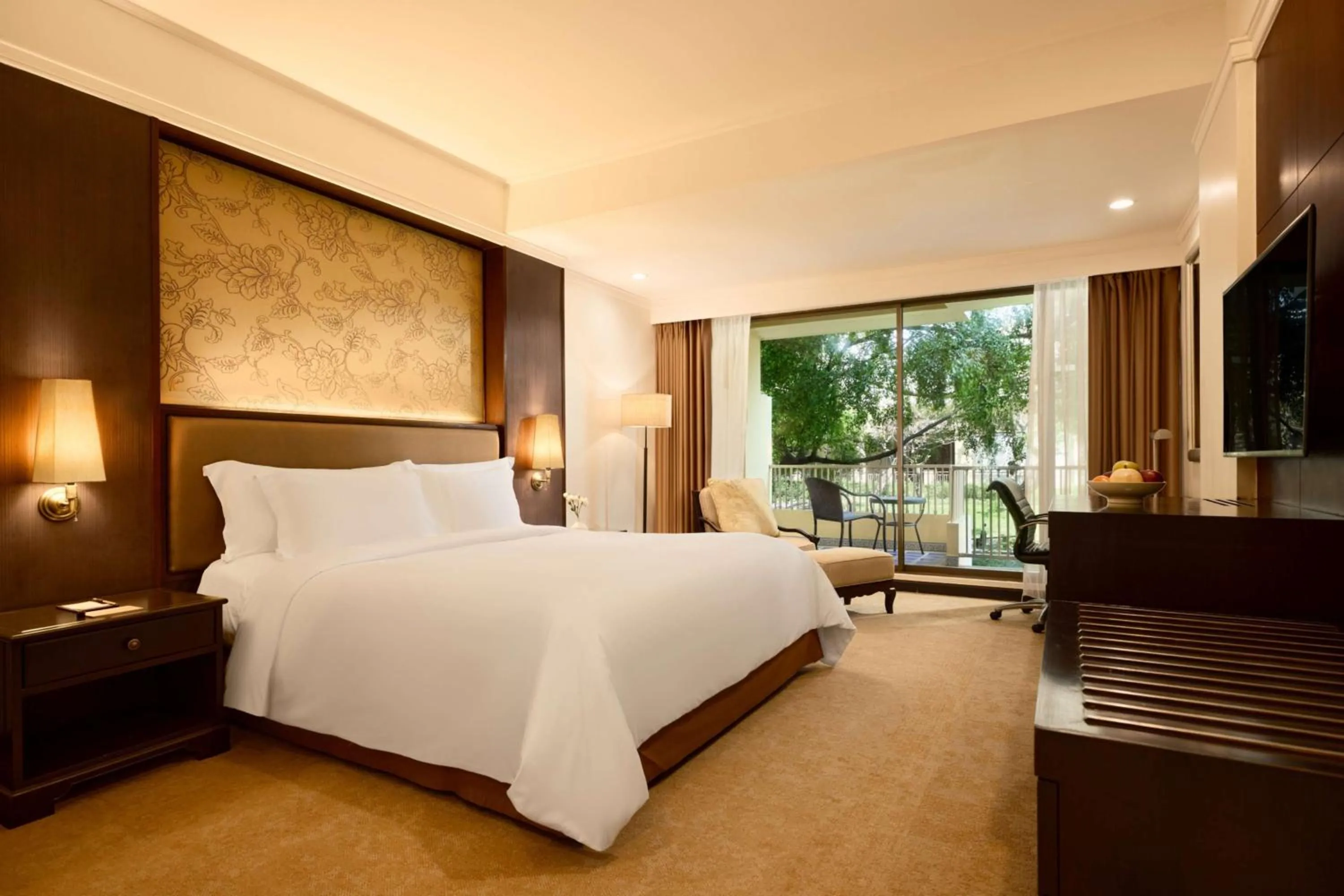 Deluxe Room King in Dusit Thani Pattaya