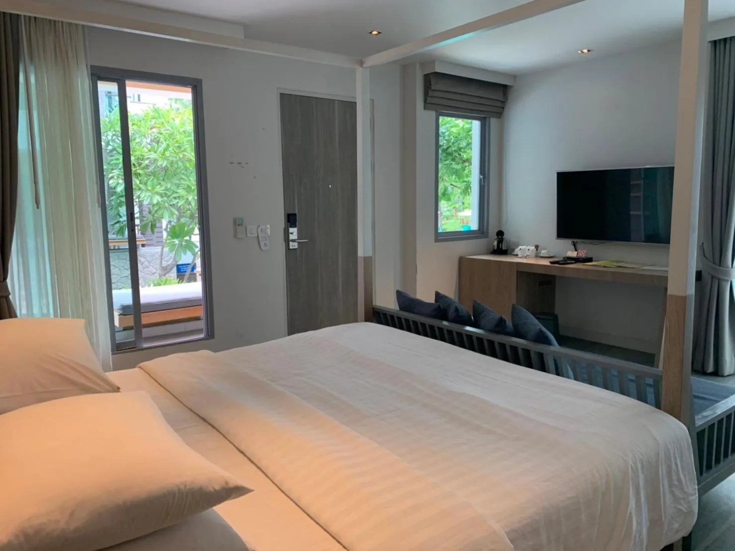 Pantai Corner Double Room in Bann Pantai Resort