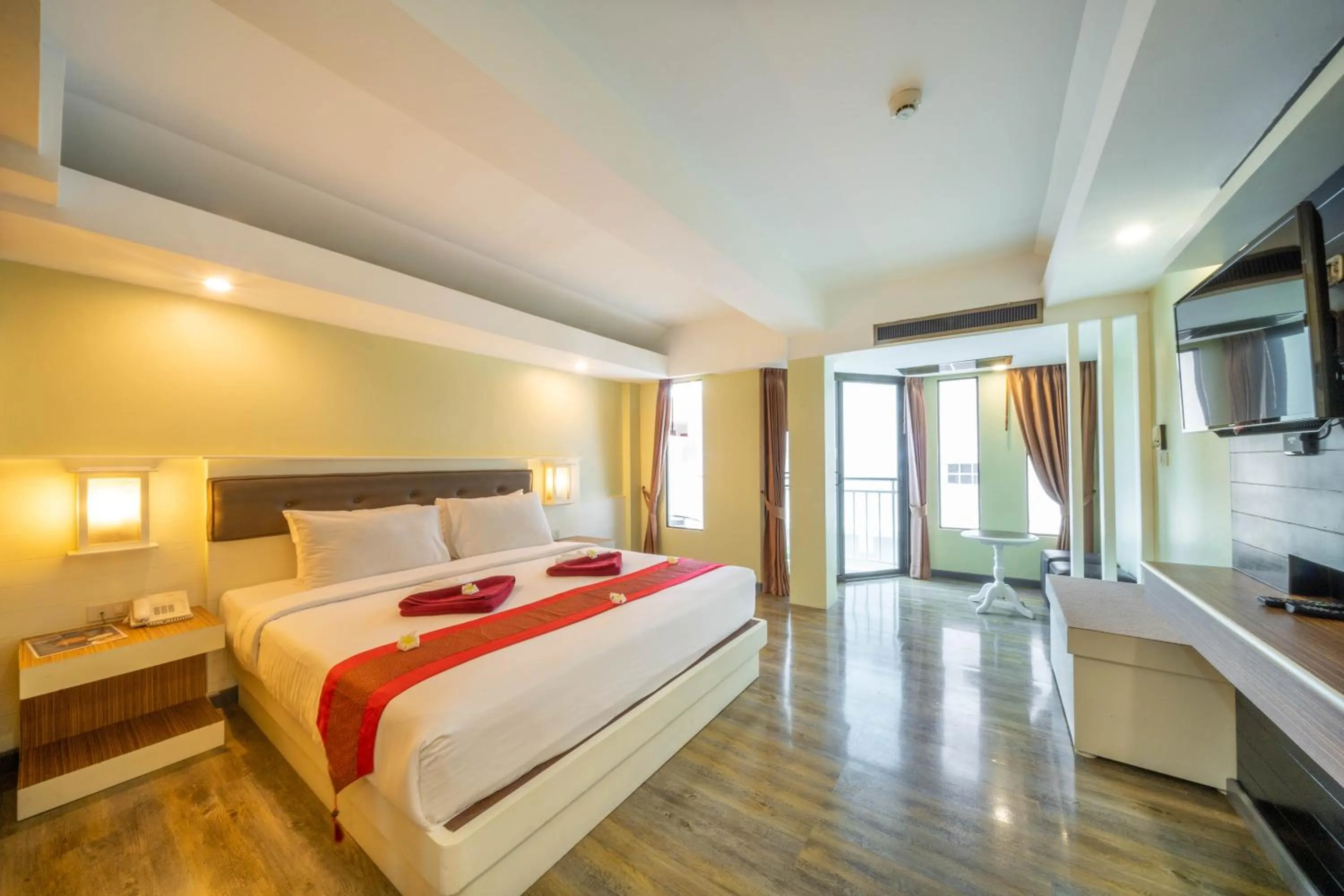 Deluxe Studio in La Vintage Resort - Patong, Phuket