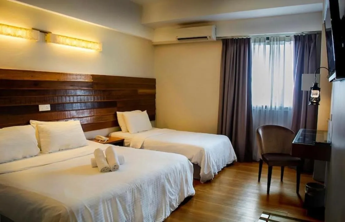 Standard Triple Room in Mandurah Hotel