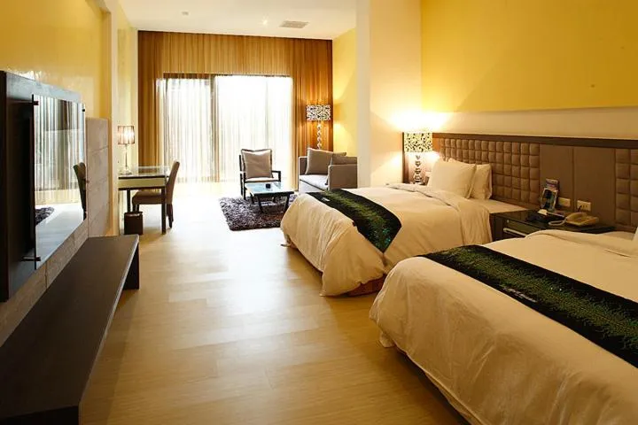 Business Twin Room (Check-in after 18:00) in Dryad Motel